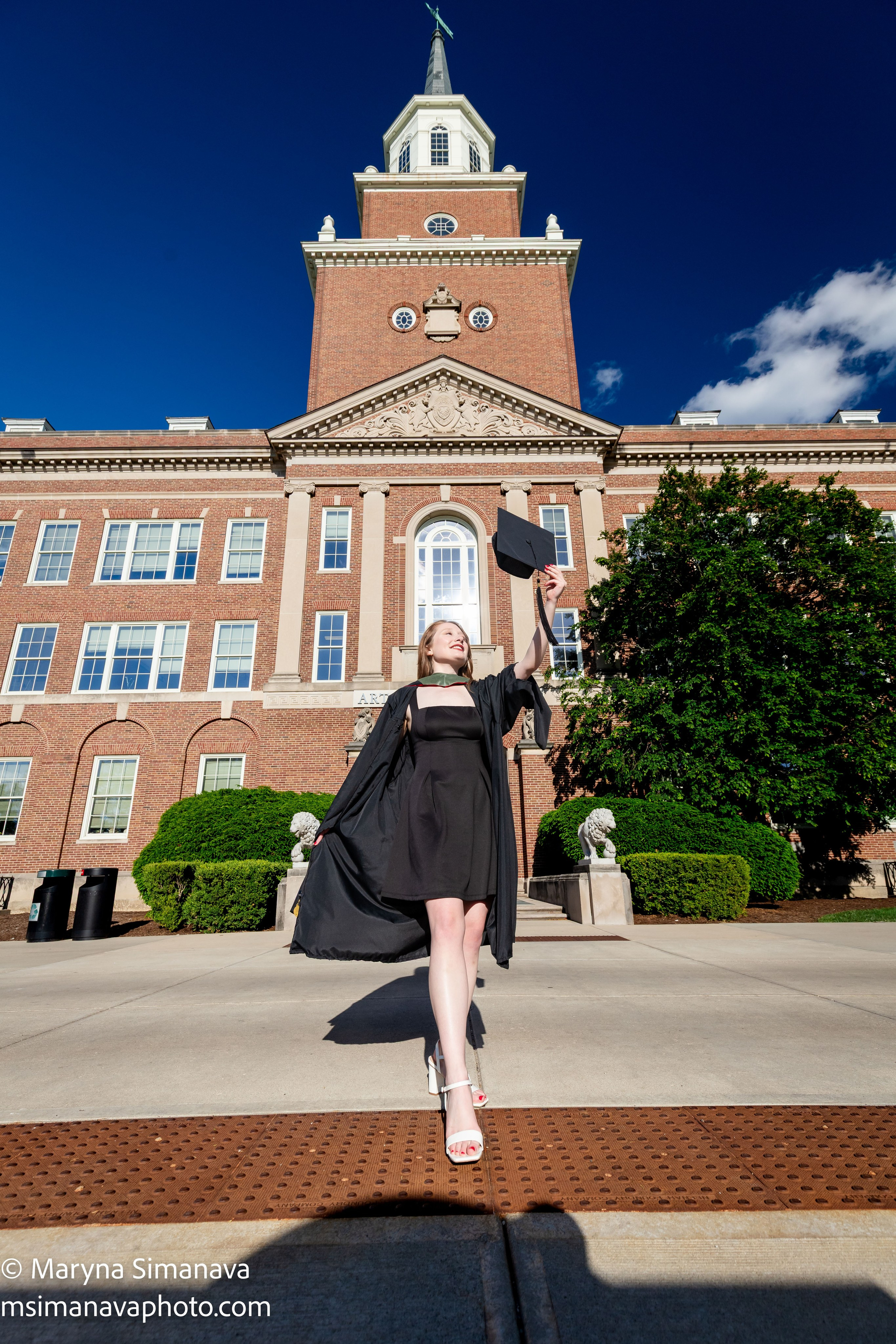 Mallory — University of Cincinnati, Cincinnati, Ohio. Portrait and graduation photographer Marina Simanava