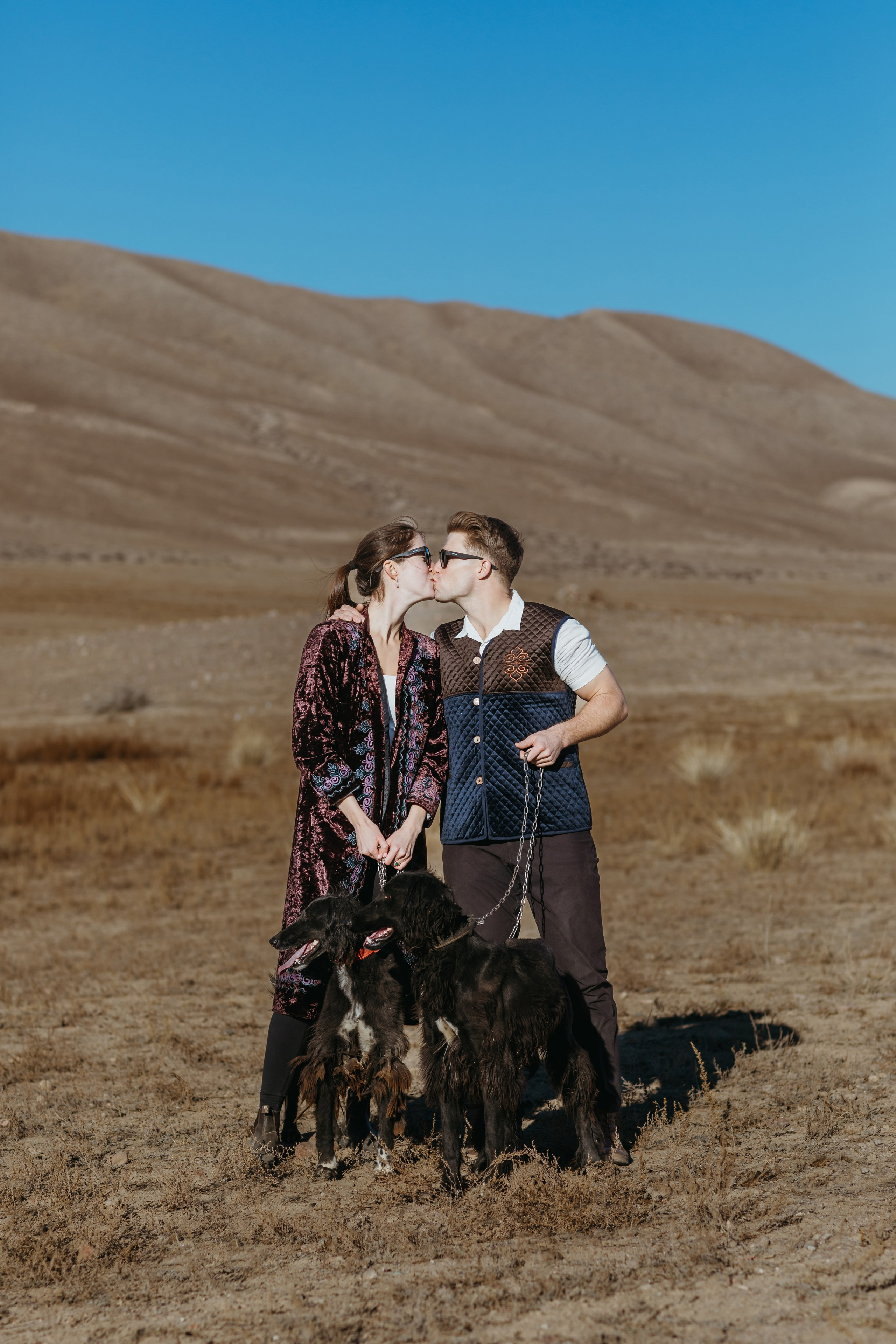 Предложение Дэниела и Джесс — Иссык-Куль, Каджи-Сай | Оксана Шувалова фотограф — Proposal Photos Kyrgyzstan (Issyk-Kul, Kajy-Say). Фотограф в Бишкеке Оксана Шувалова