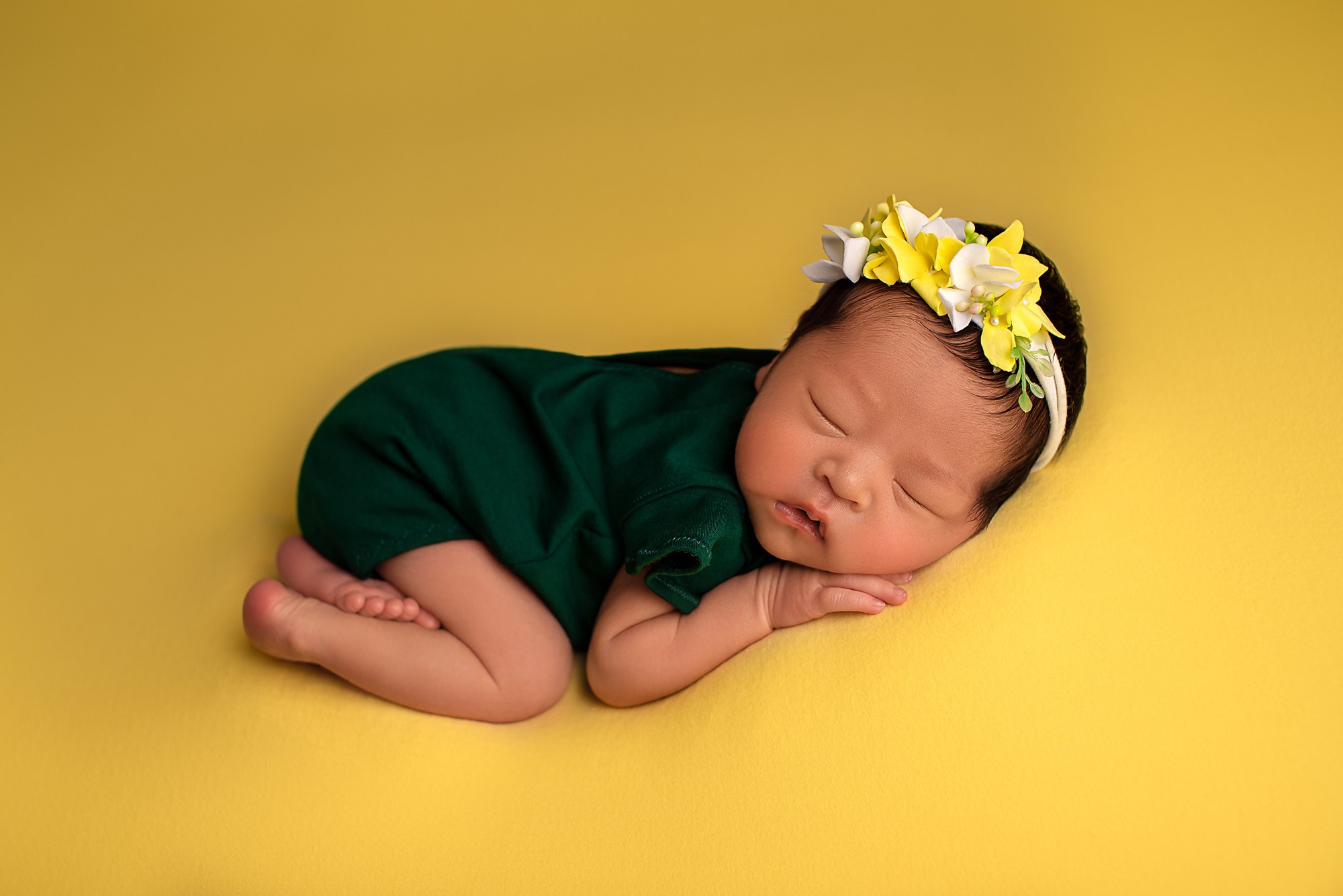 Neugeborenenfotos in Berlin – Studio oder bei Ihnen zu Hause