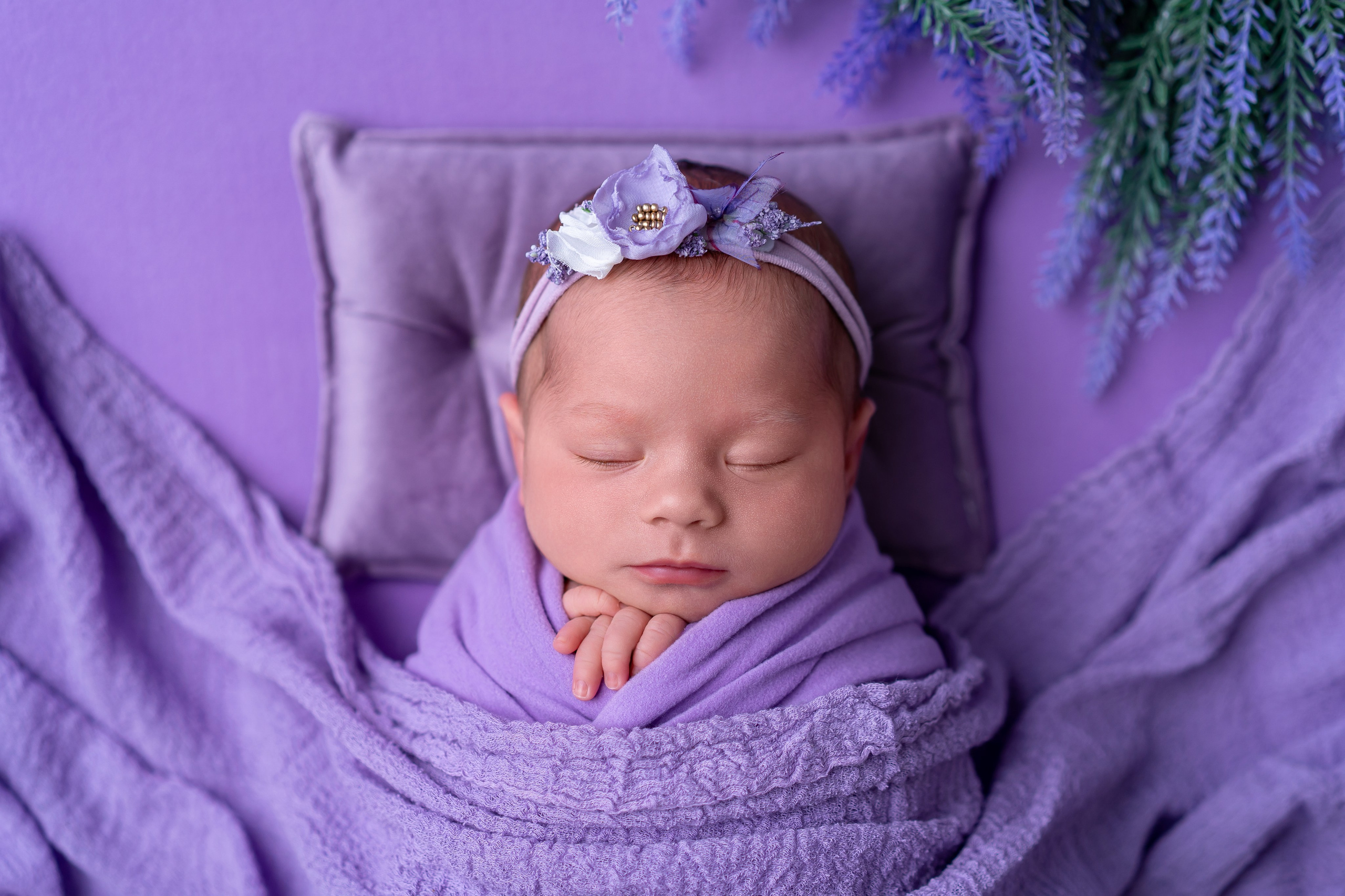 Neugeborenenfotos in Berlin – Studio oder bei Ihnen zu Hause