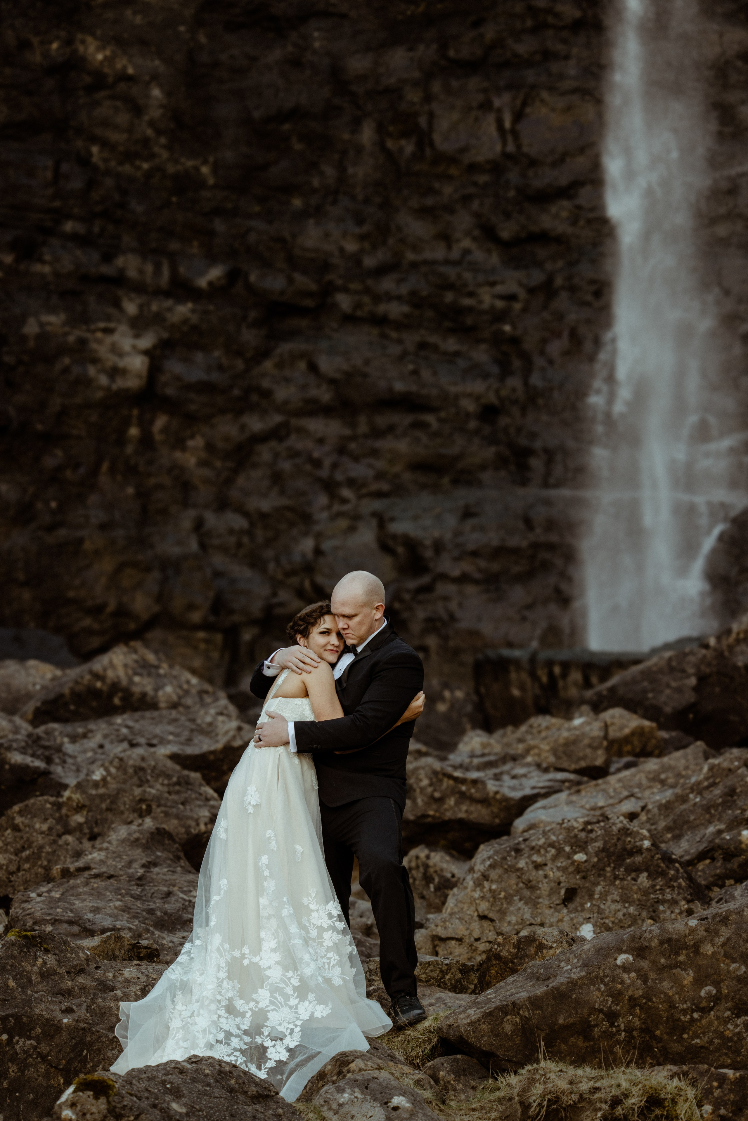 Faroe Islands elopement | Adventure wedding in Faroe Islands. Iceland elopement photographer & videographer