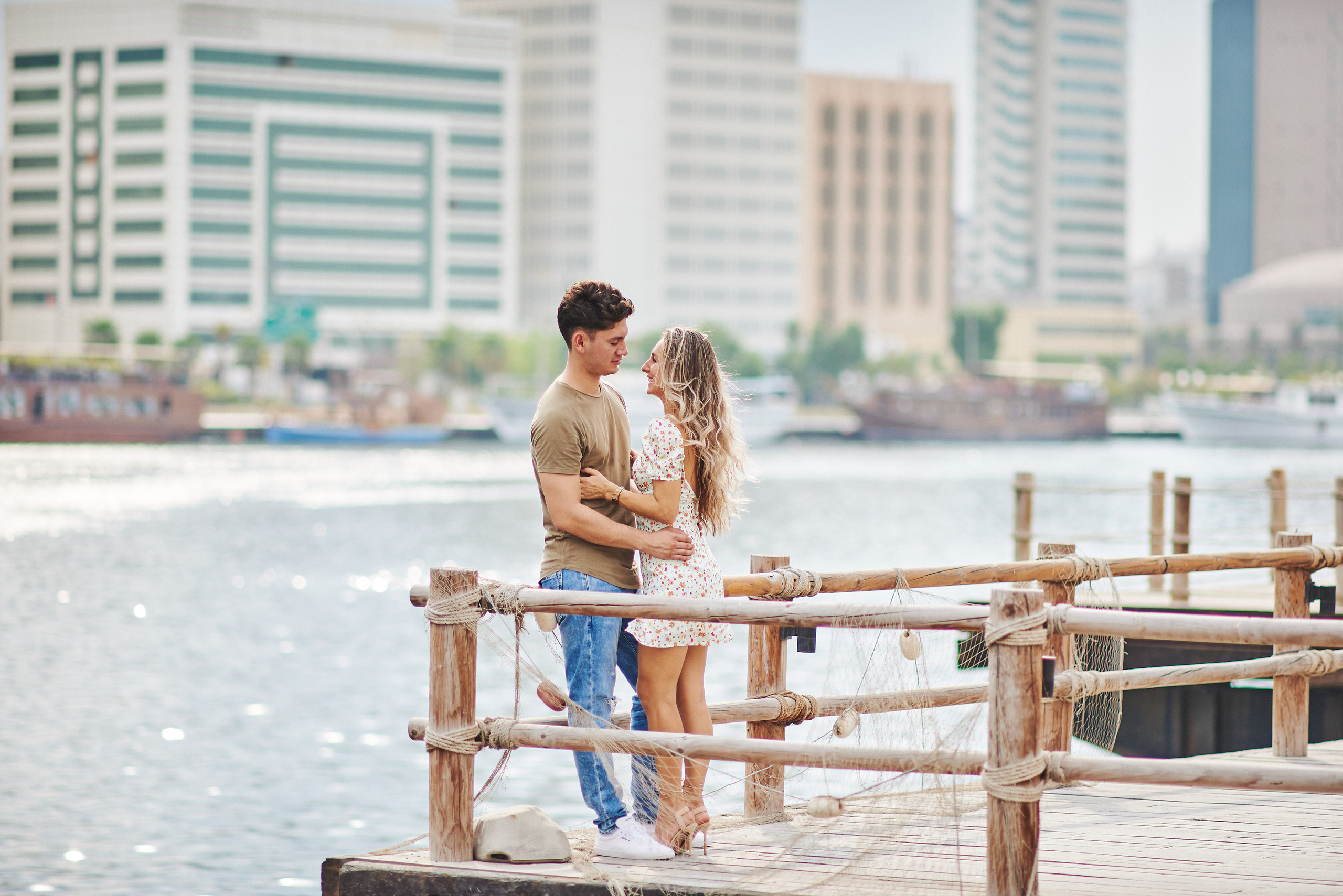 couple photo session photographer in  dubai