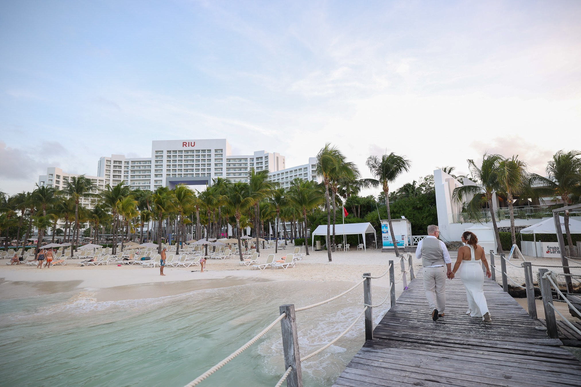 Cancun RIU Boda Zoraya y Andrew. Estudio de fotografia en Tijuana