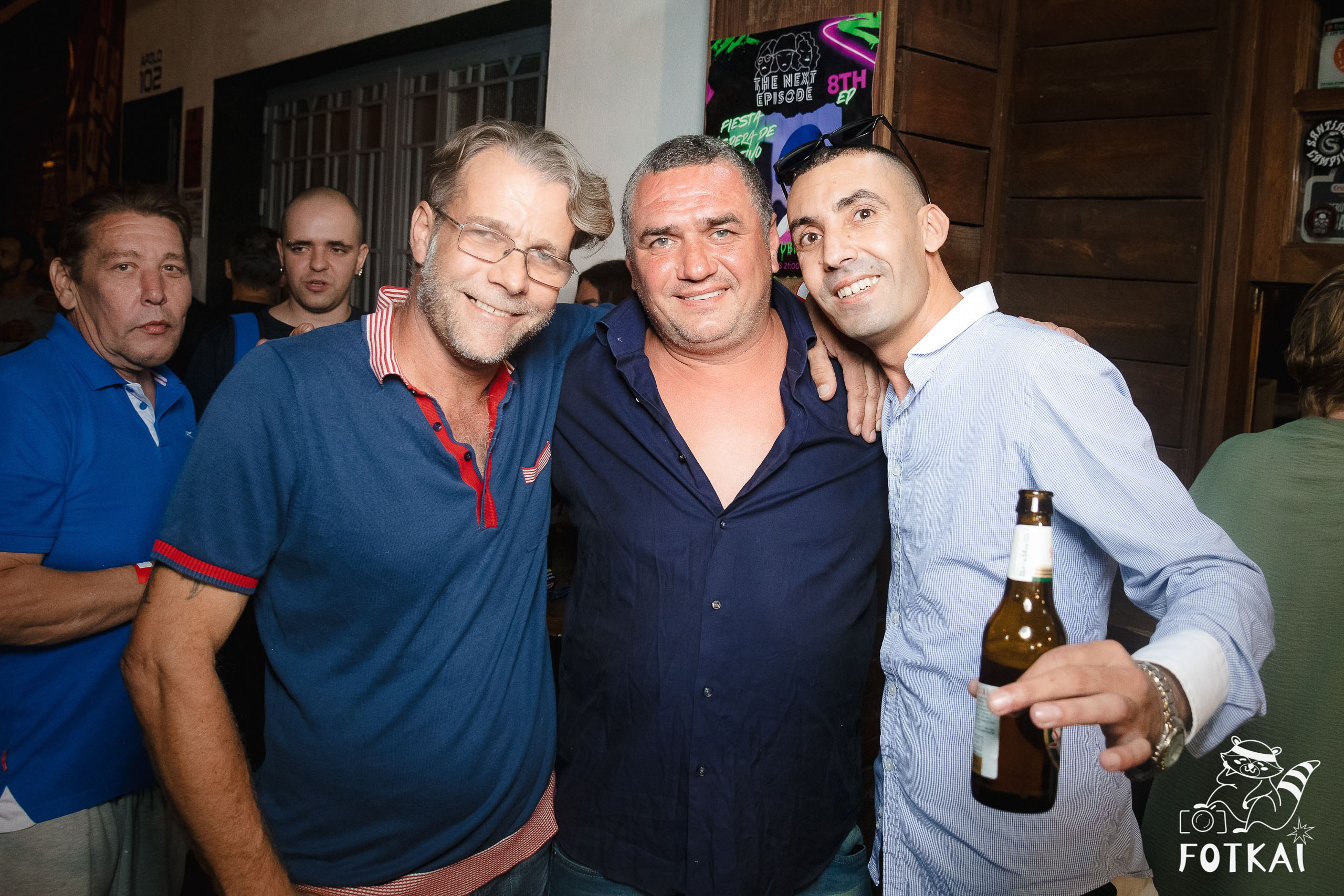 Fiesta Víspera de Festivo en El Paso Rock Bar – Hip Hop Old School | Reportaje fotográfico 08.10.2025 | FOTKAI