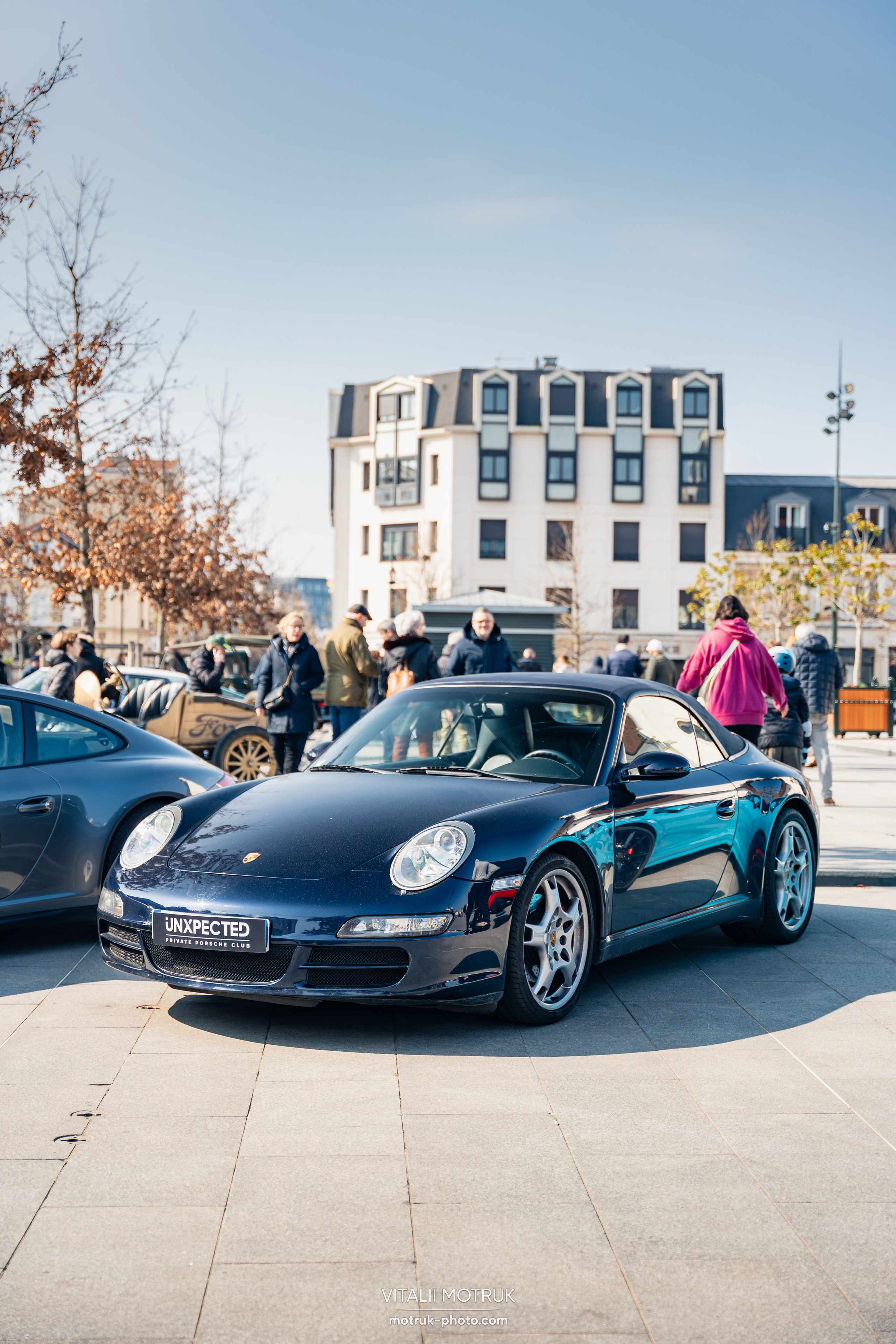 Rassemblement Garenne Colombes — 16 mars. Photographe de voitures à Paris — Vitalii Motruk