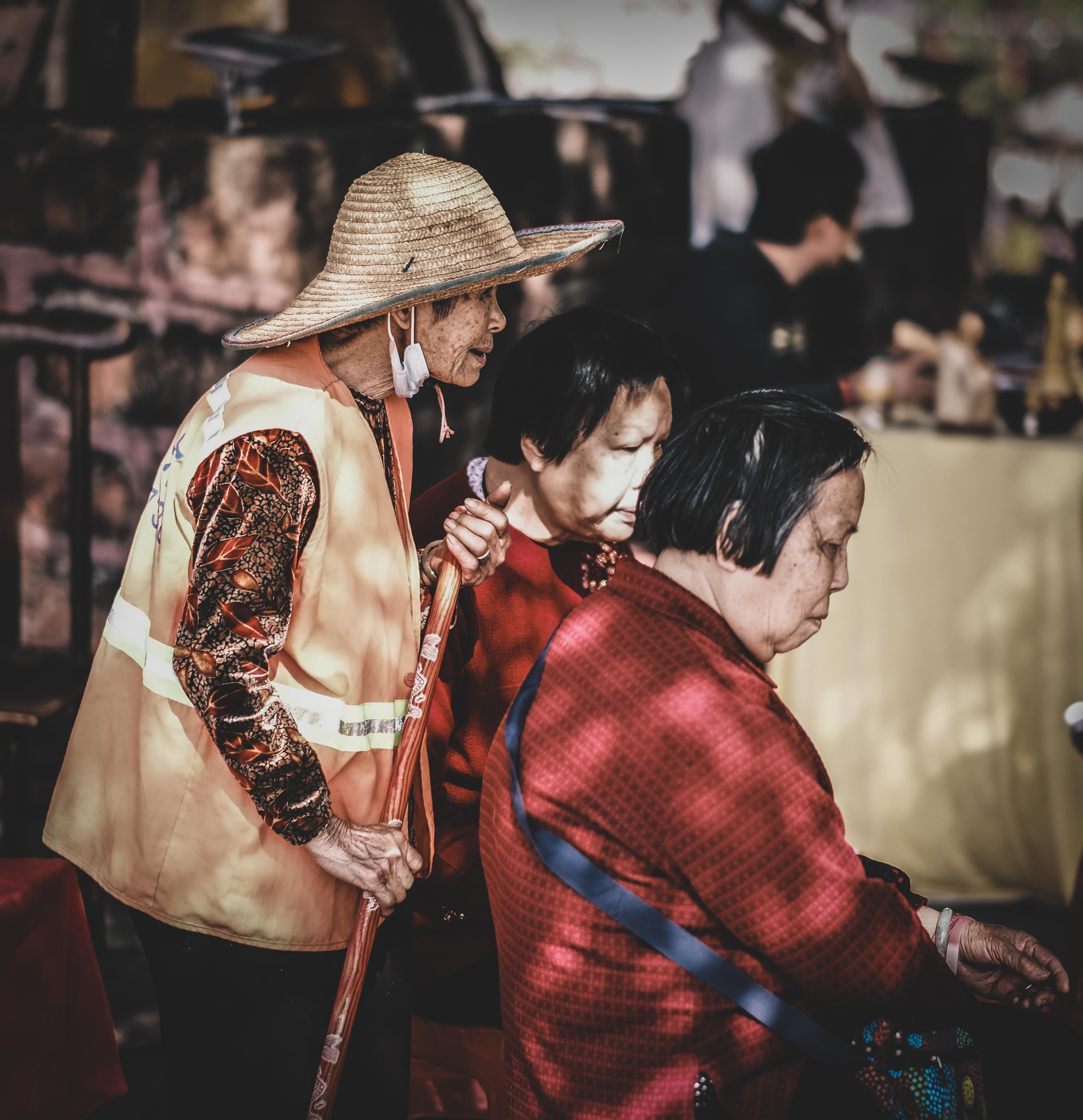 Nanshe Ancient Village, dating back to the Ming and Qing Dynasties, is located in Chashan Town of Dongguan City. 东莞南社古村| 南社古宅| 南社古村位于东莞市茶山镇,历史可追溯至明清时期。