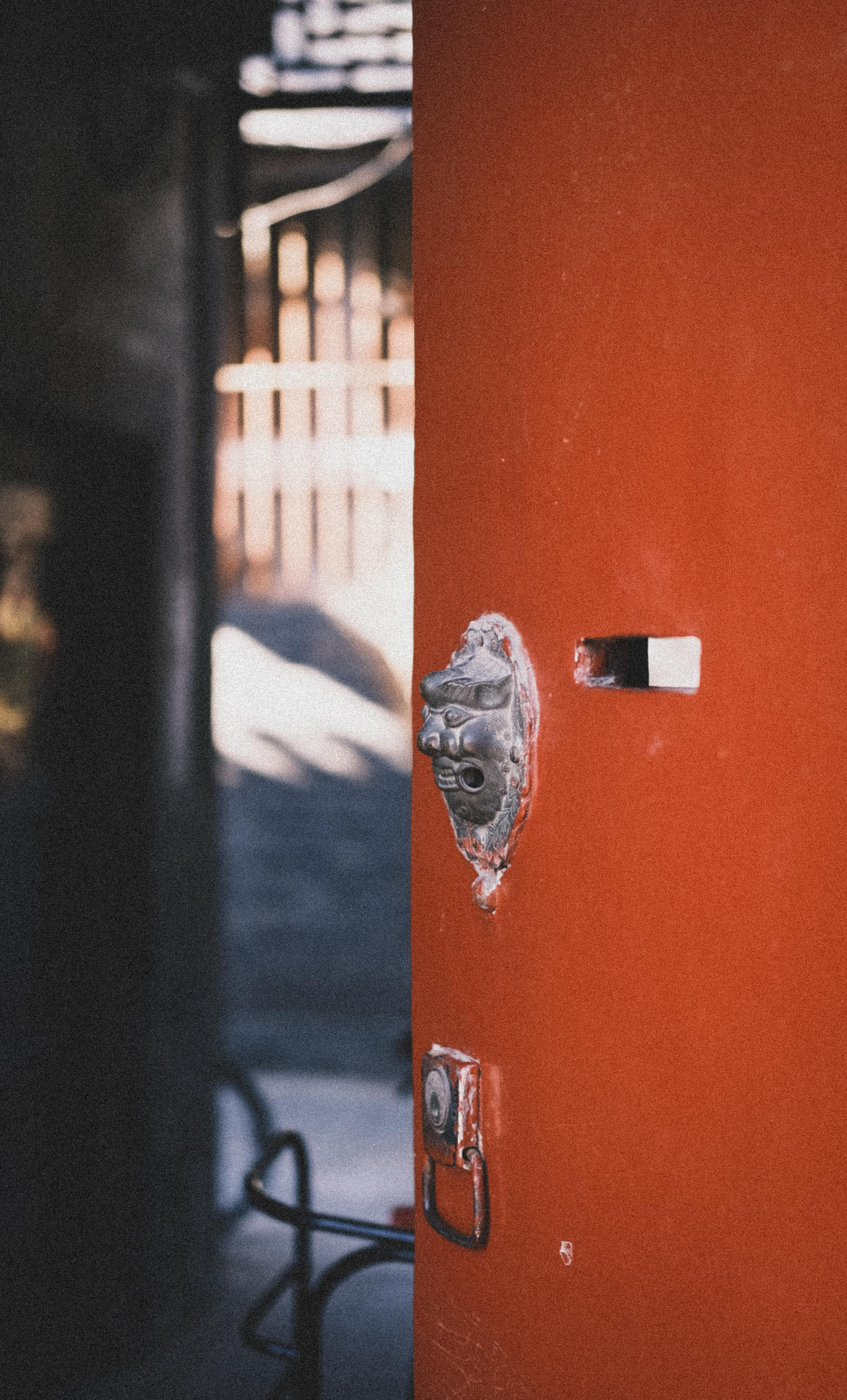 Door| Beijing Street Photo | Inspiring Beijing Street Photography | China | Camera: FUJIFILM X-Pro3 35mm F2.0 | 门| 北京街照片| 鼓舞人心的北京街头摄影| 中国