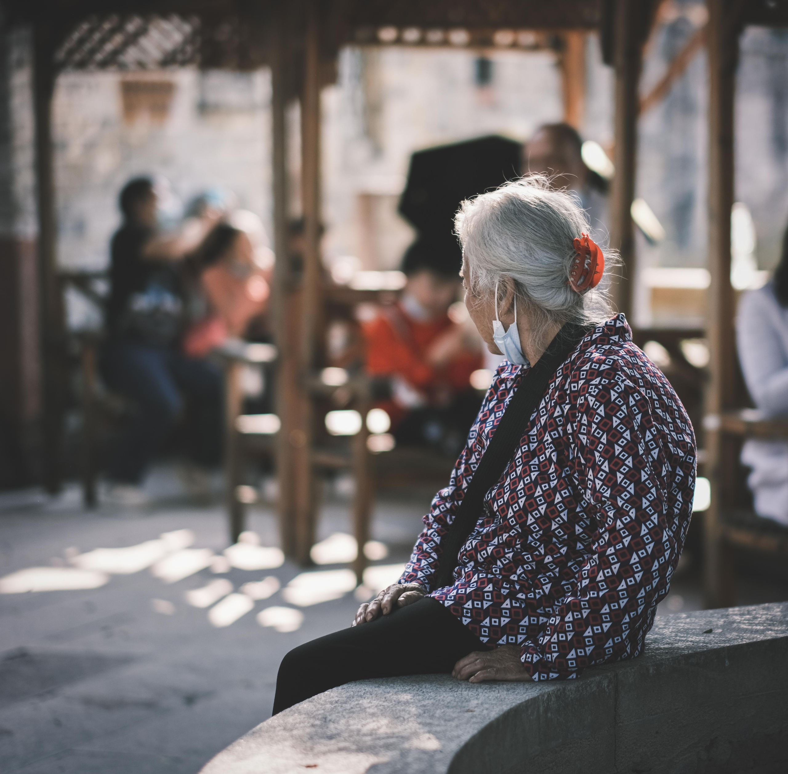 Elderly Chinese woman in Dongguan City | Guangdong Province | Dongguan | 东莞市老妇人 | 广东省 | 东莞