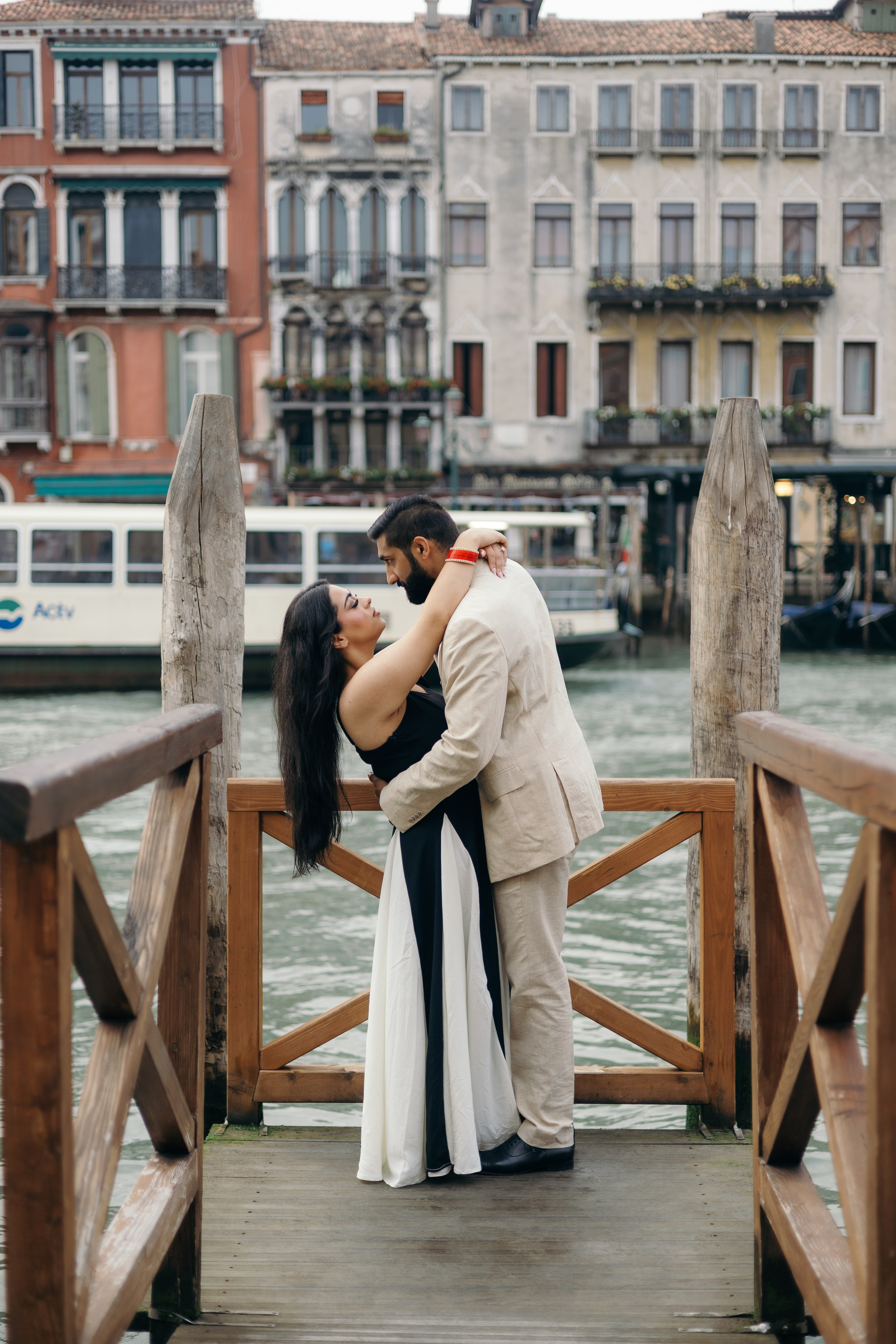 Roop and Andy. Sara Luca Wedding Photographer in Italy and Europe