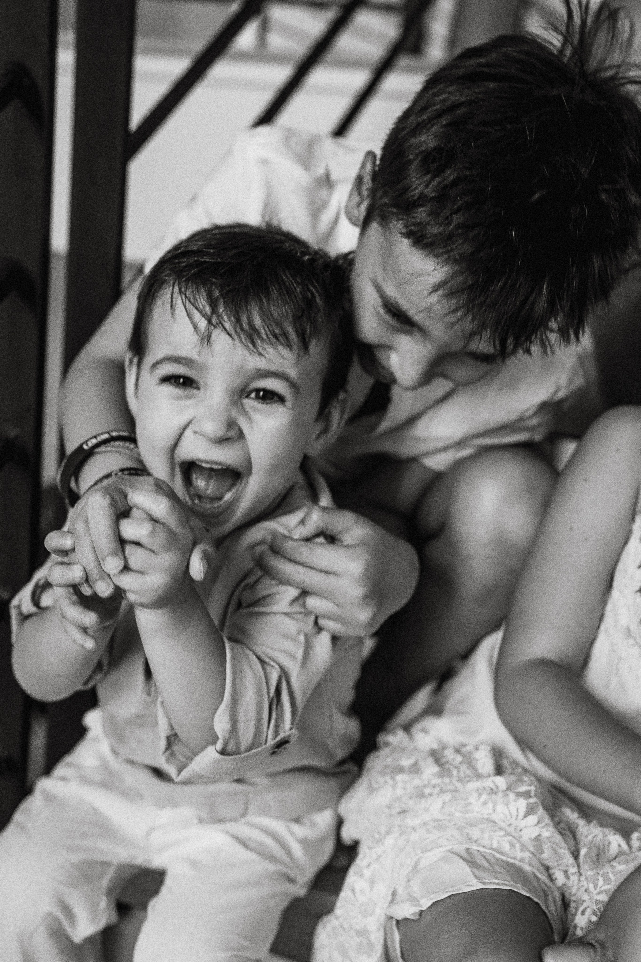 Cozy Family Photography at Home – Heartwarming & Relaxed. Alisa Tant — Family and newborn photographer Bucks County, Montgomery county, Philadelphia, NJ