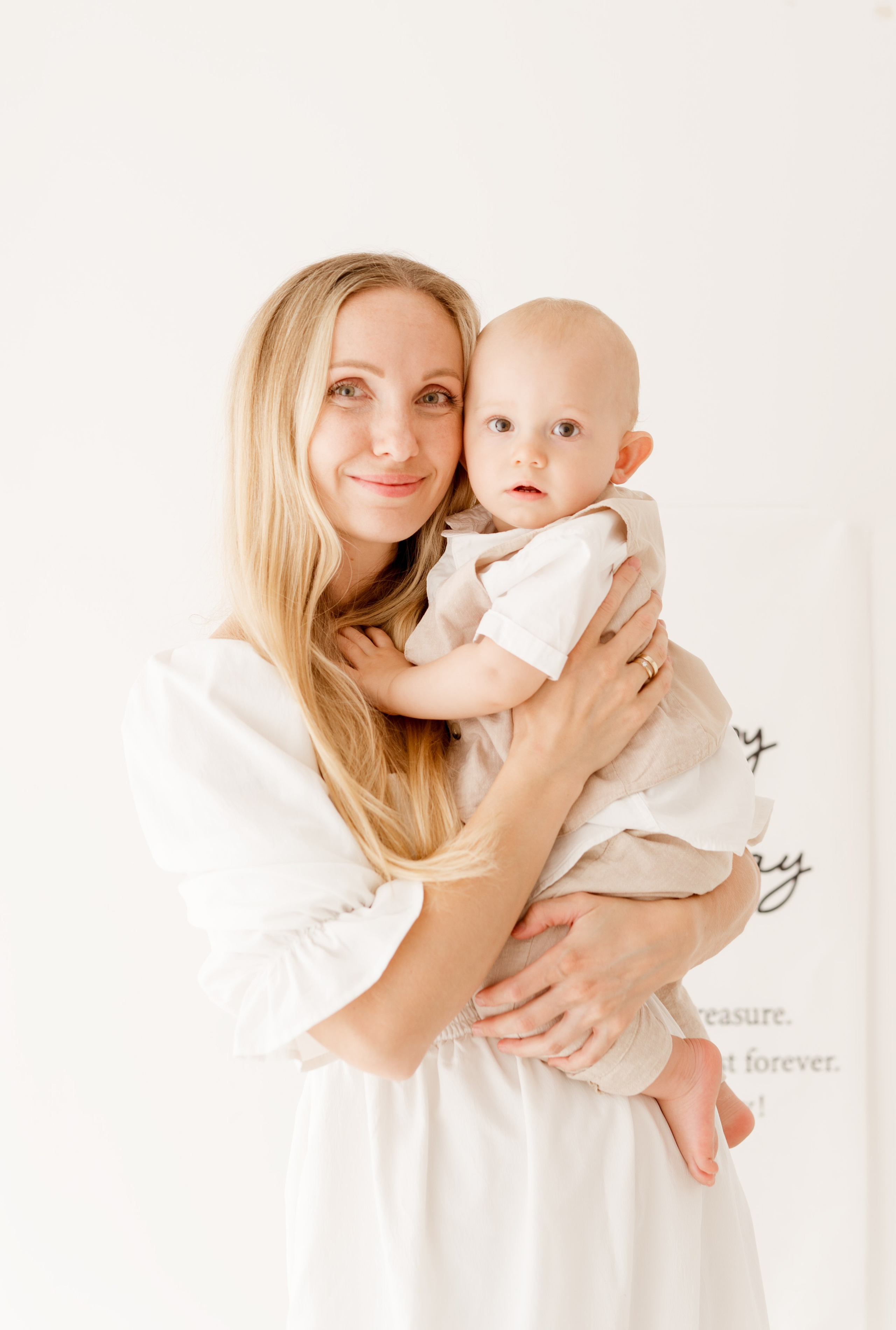 Sesja roczkowa Markusa. Fotograf Łódź - sesja ciążowa, noworodkowa, dziecięca. Studio w Łodzi