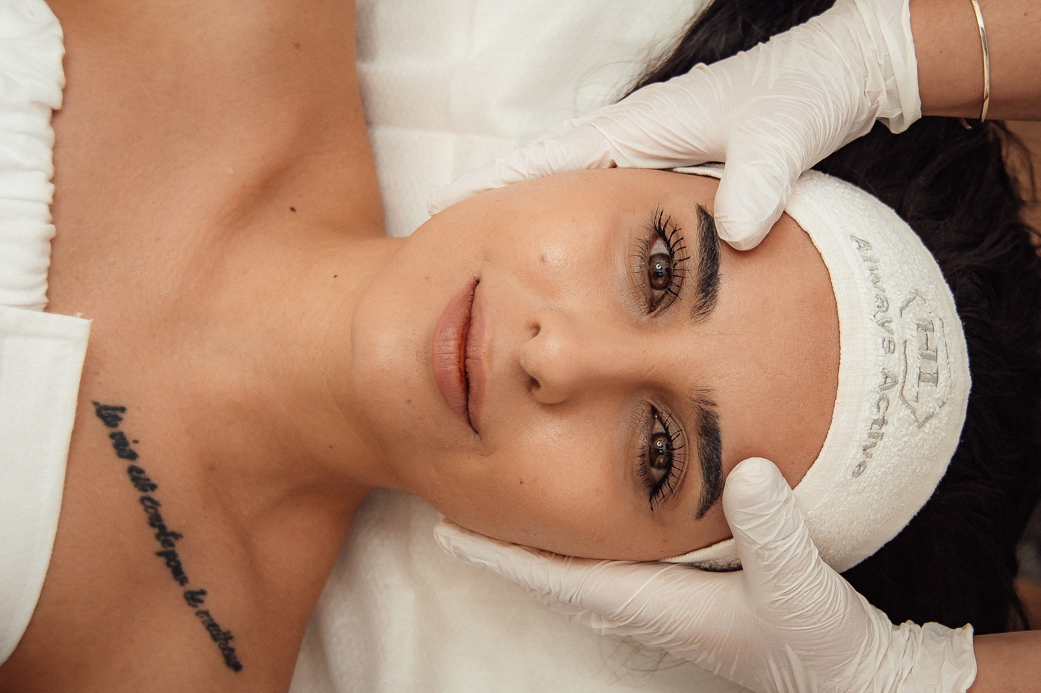 Cosmetologist services with professional products