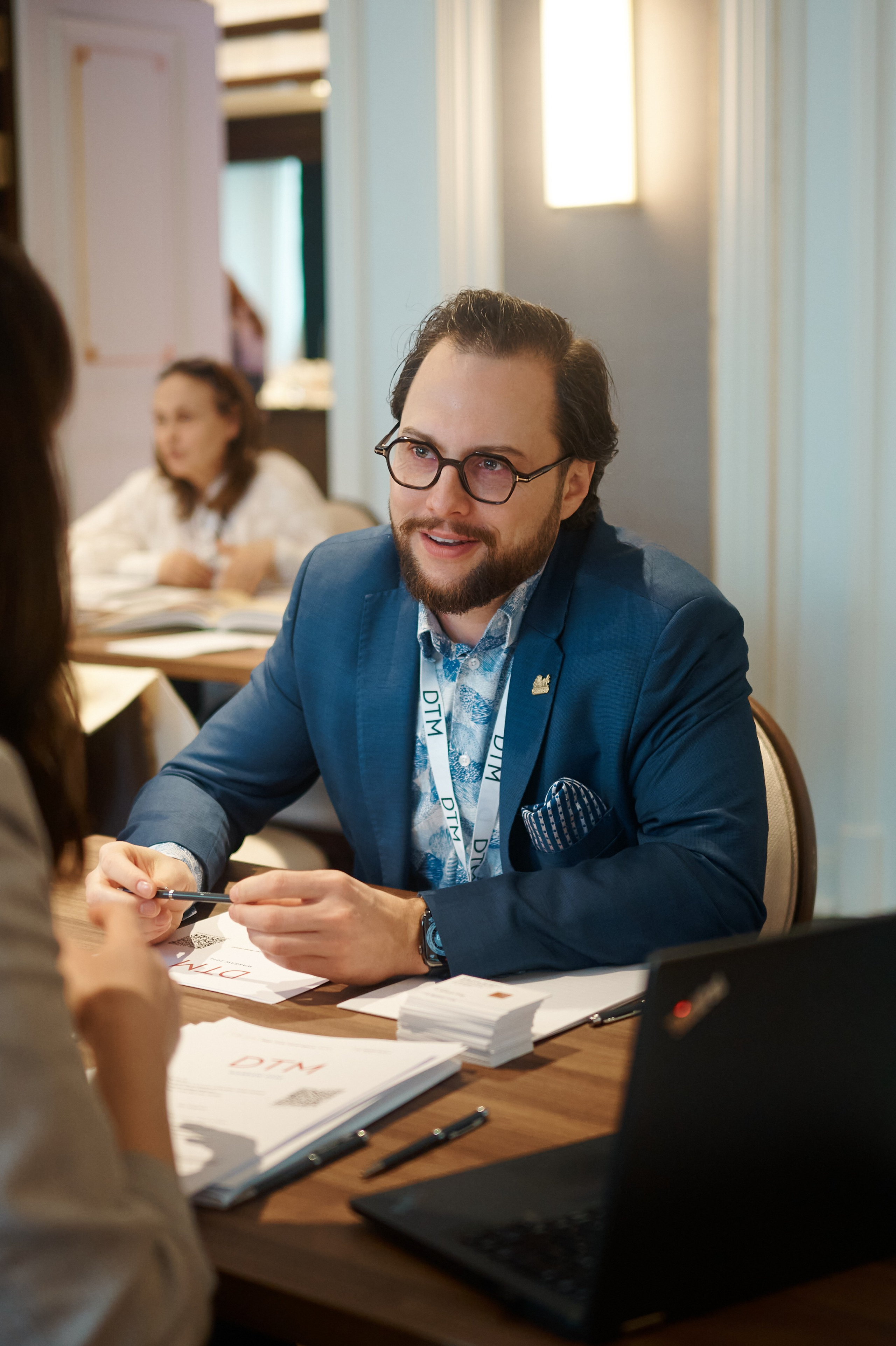 Deluxe Travel Market — Warsaw 2026. Аліса Постникова — портретний фотограф| Канни, Париж