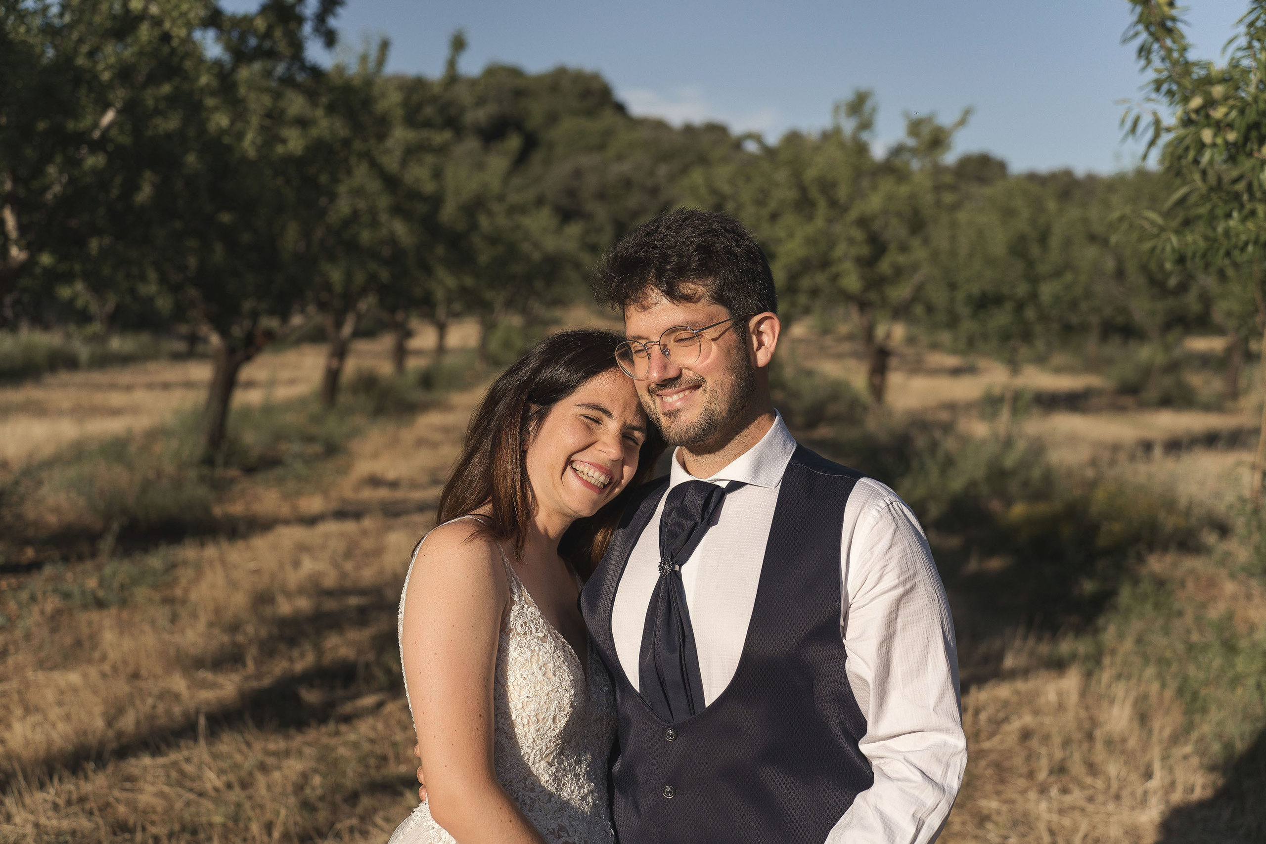 novios campo almendro