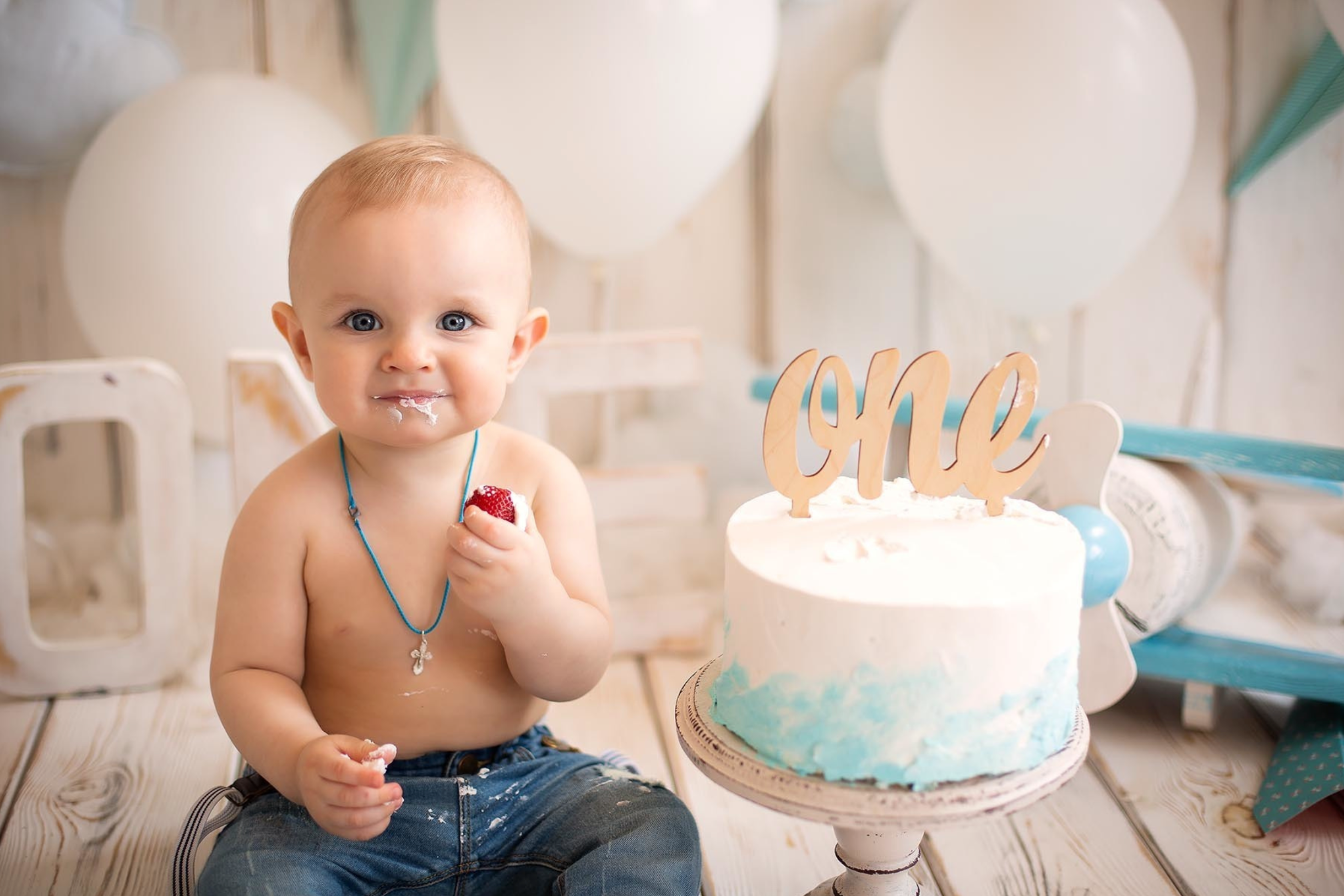 Baby Photographer in Essex | First Year Milestone Portraits by Irene Chaikeen. Irene Chaikeen | Maternity and newborn photoshoot in Essex/London