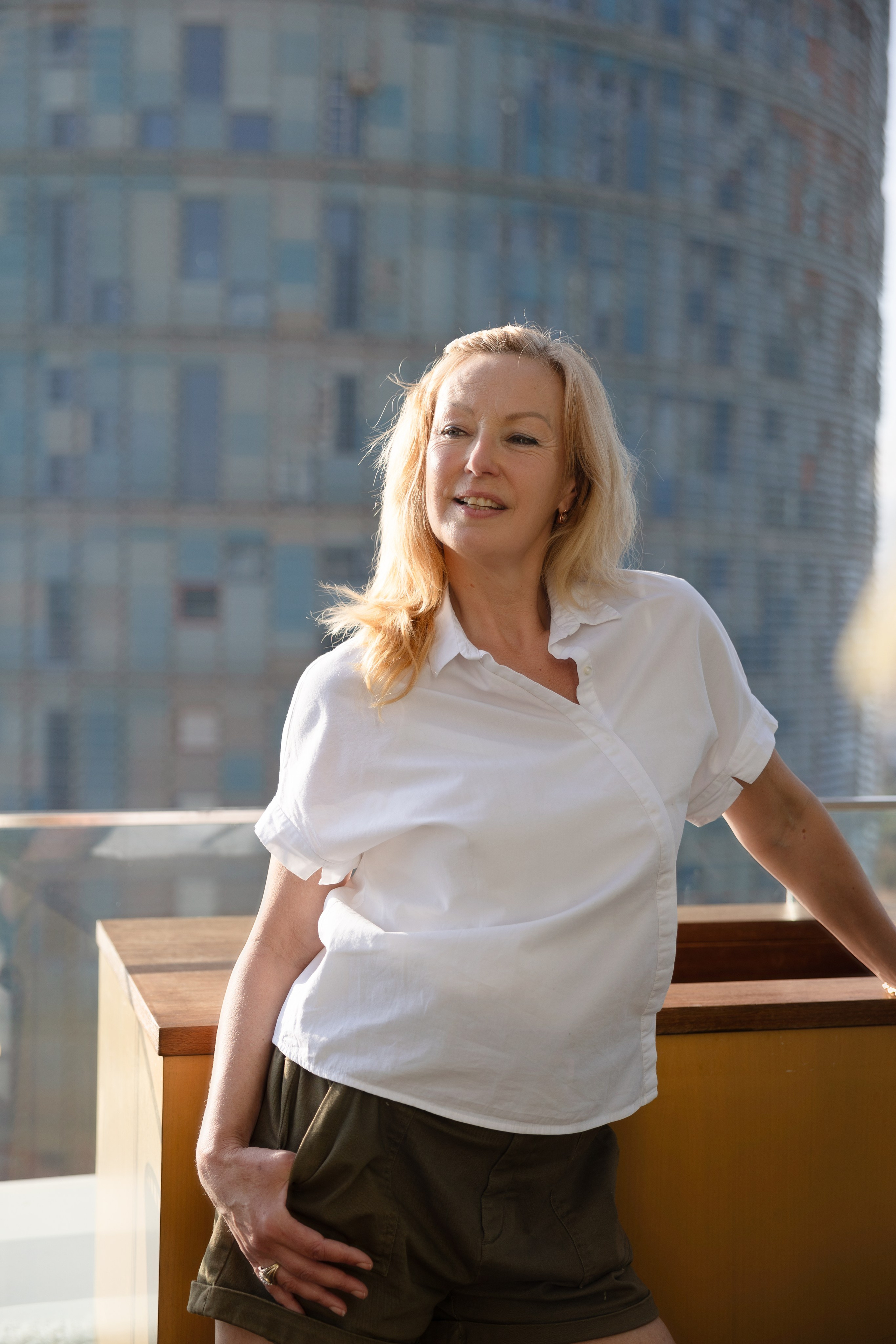 Personal brand photoshoot at The Hoxton, Poblenou hotel’s rooftop. Eugénie Smirnova — your photographer in Toulouse and southwest France