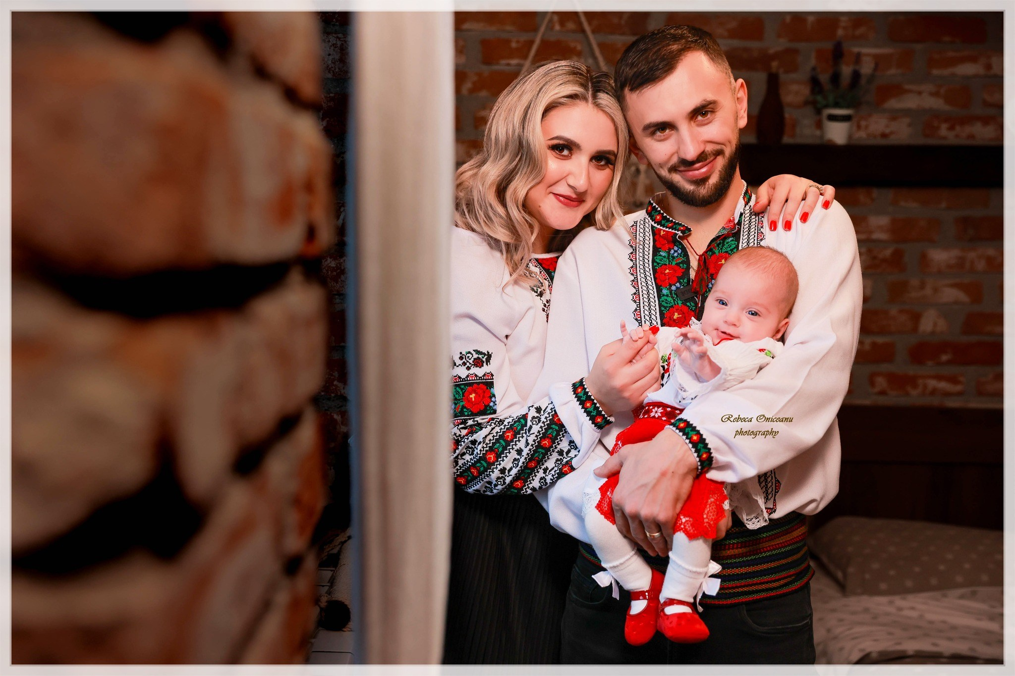 Emma Ioana. Weedding photographer and Wedding videographer profesional team