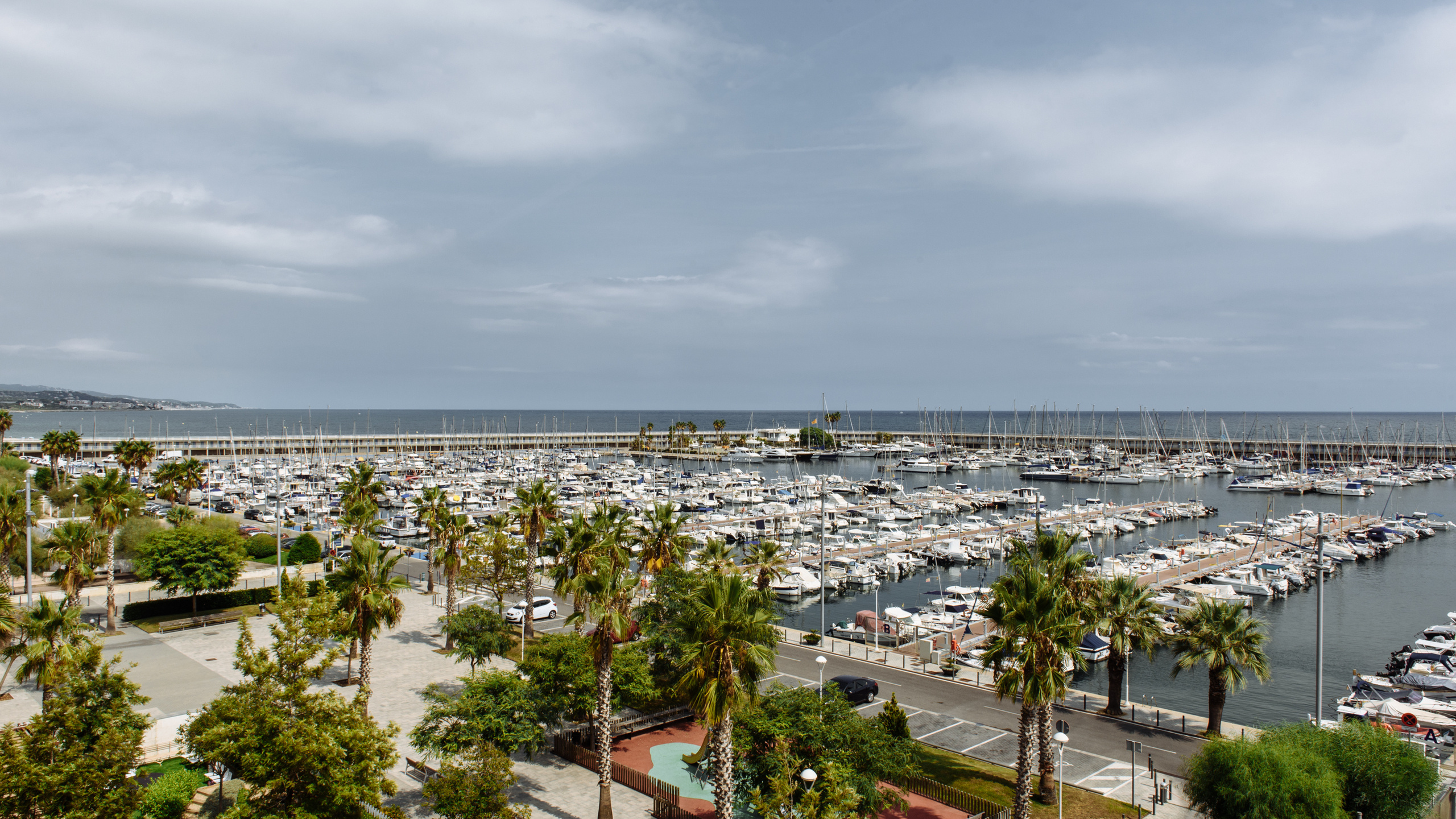 Thomas & Elena. Professional photography services in Barcelona by Ekaterina Gasanova