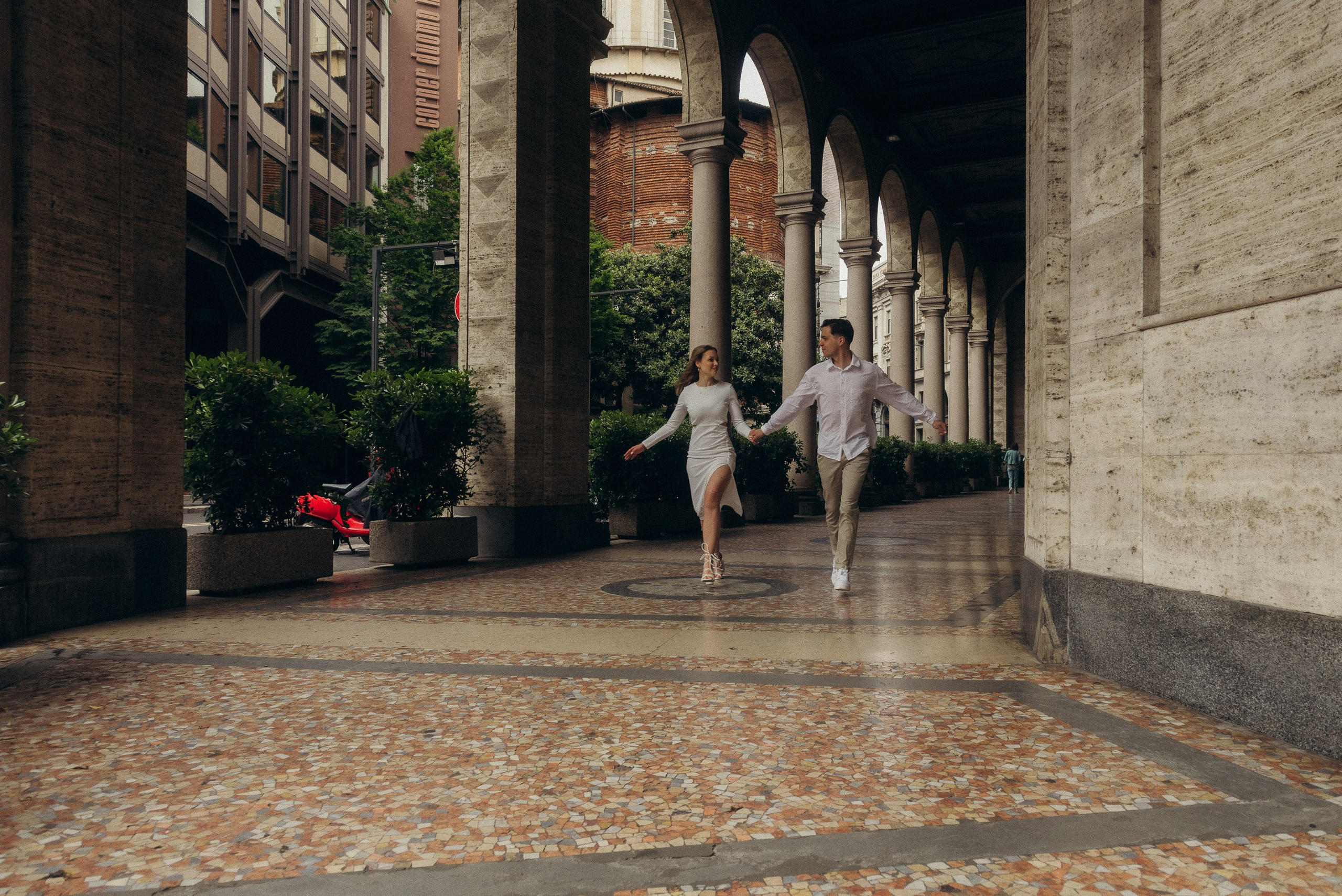 Milan. Lovestory before rain. Анастасия Бучинская фотограф в Милане