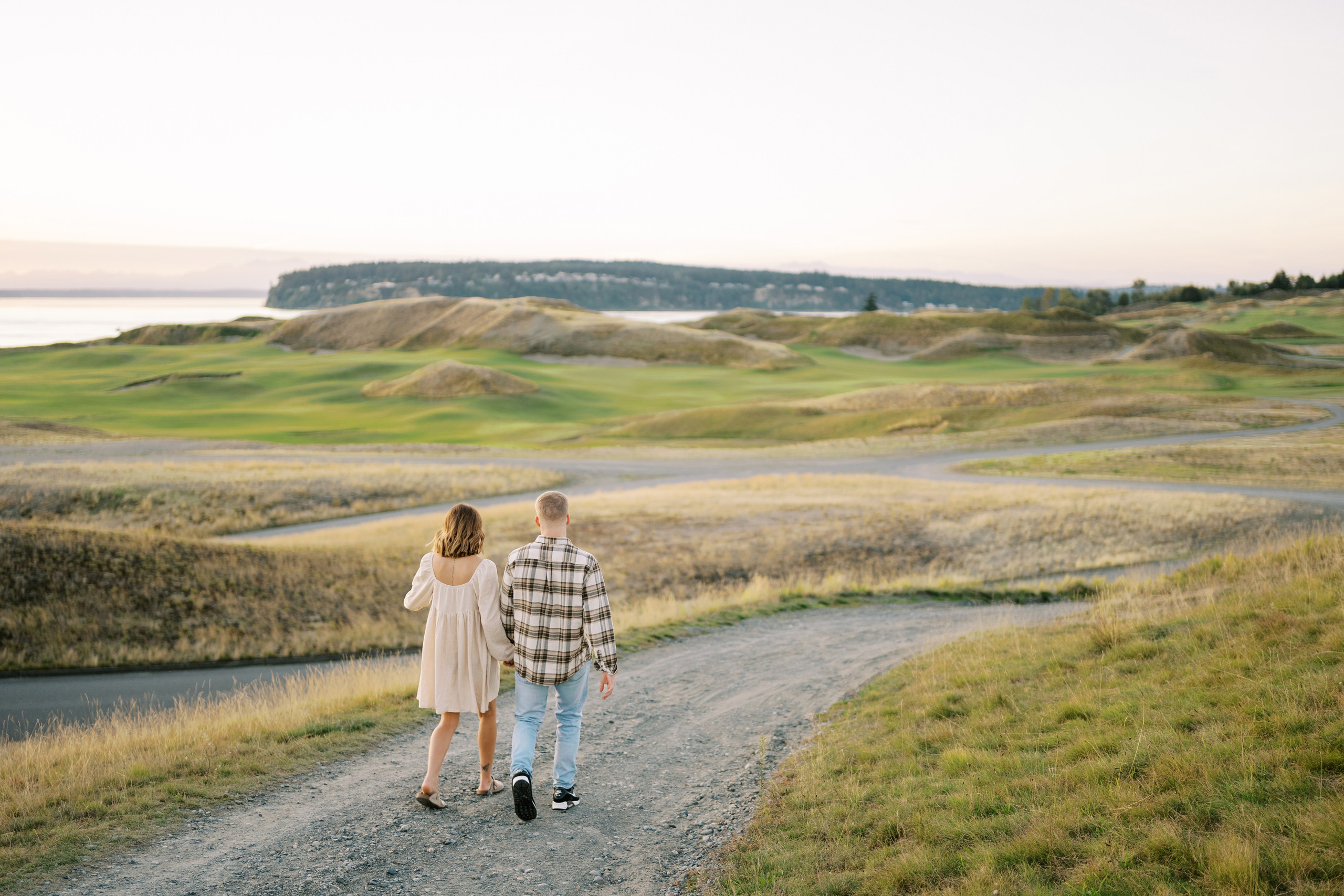 A story of incredible love at sunset. September 2024. Tacoma, Chambers Bay Golf Course. EVAN ARISTOV WEDDING PHOTOGRAPHY — Seattle Wedding Photographer