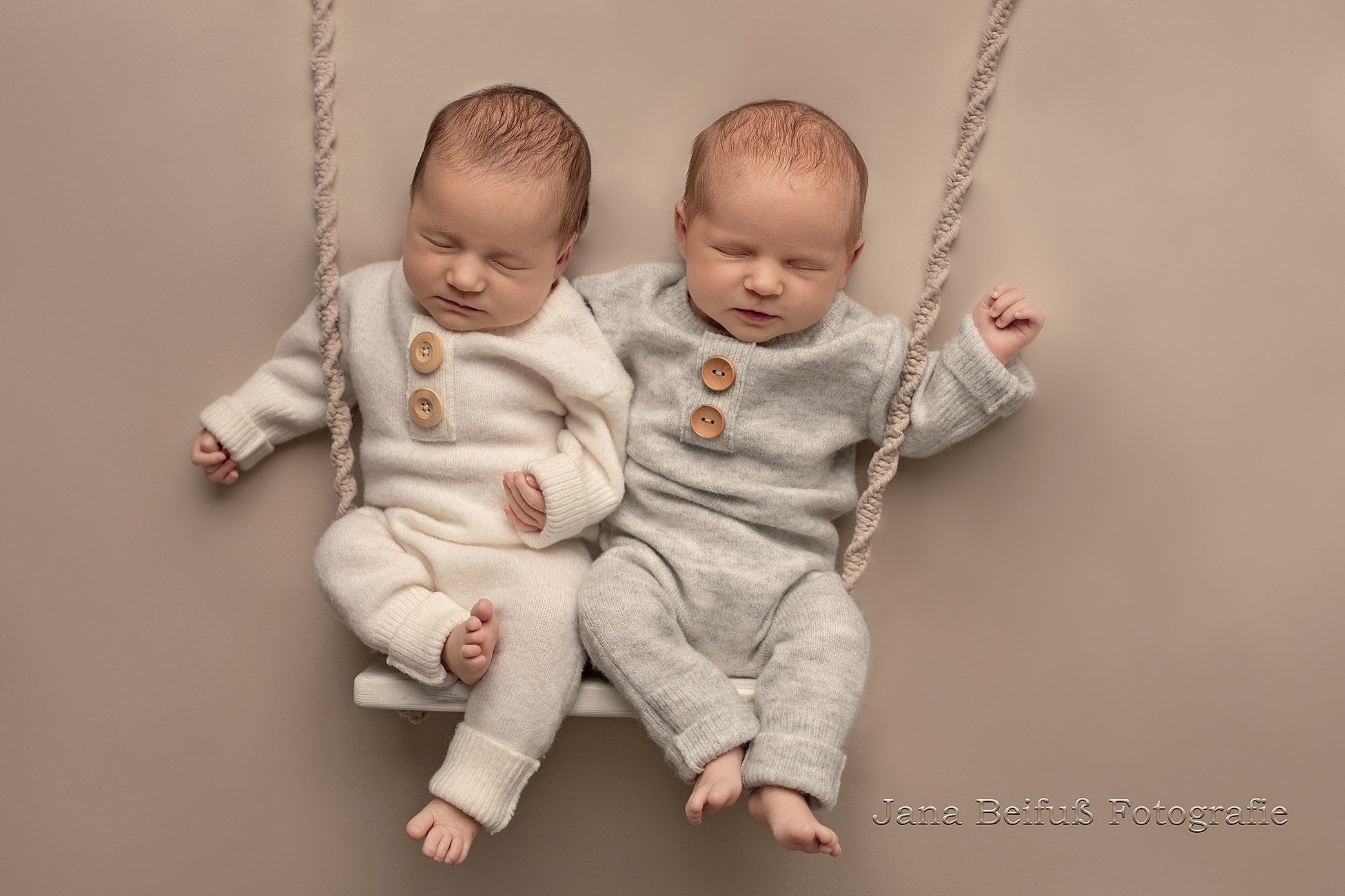 Neugeborenenshooting Weißenhorn, Baby Shooting Weißenhorn, Babyshooting, Babyfotograf Weißenhorn, Neugeborenenshooting Ulm, Babyfotograf Ulm, Babyfotograf Senden, Babyfotograf Neu-Ulm, Jana Beifuß Fotografie, Familienfotos, Liebe, Geduld, Neugeborenenfotos weissenhorn, Pfaffenhofen a. d. Roth, Gaumenspalte, Gaumenlippenspalte