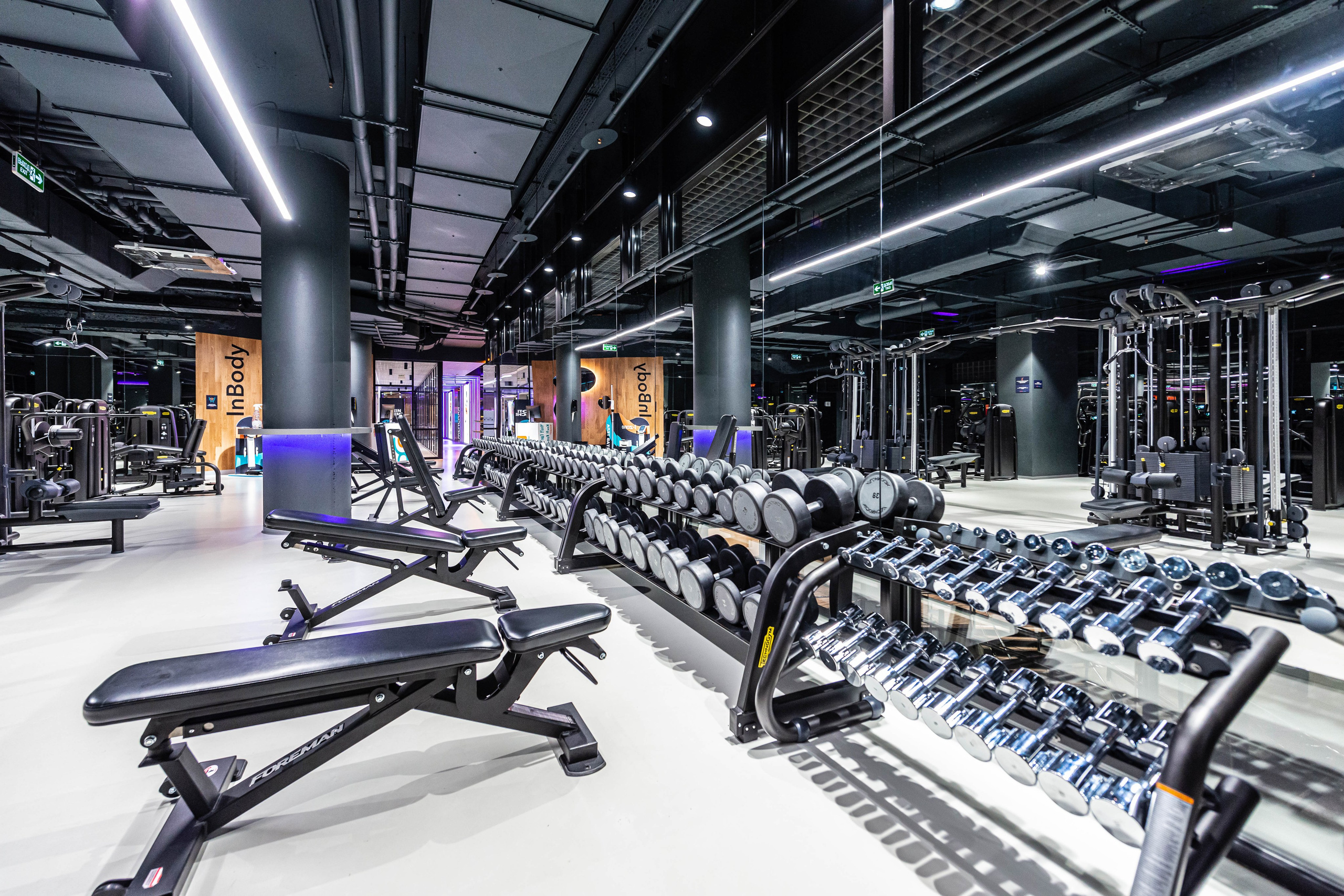 Фитнес-клуб DDX Fitness в Б. Овчинниковском переулок. ФОТОГРАФ МЕКСИКА КИНТАНА-РОО