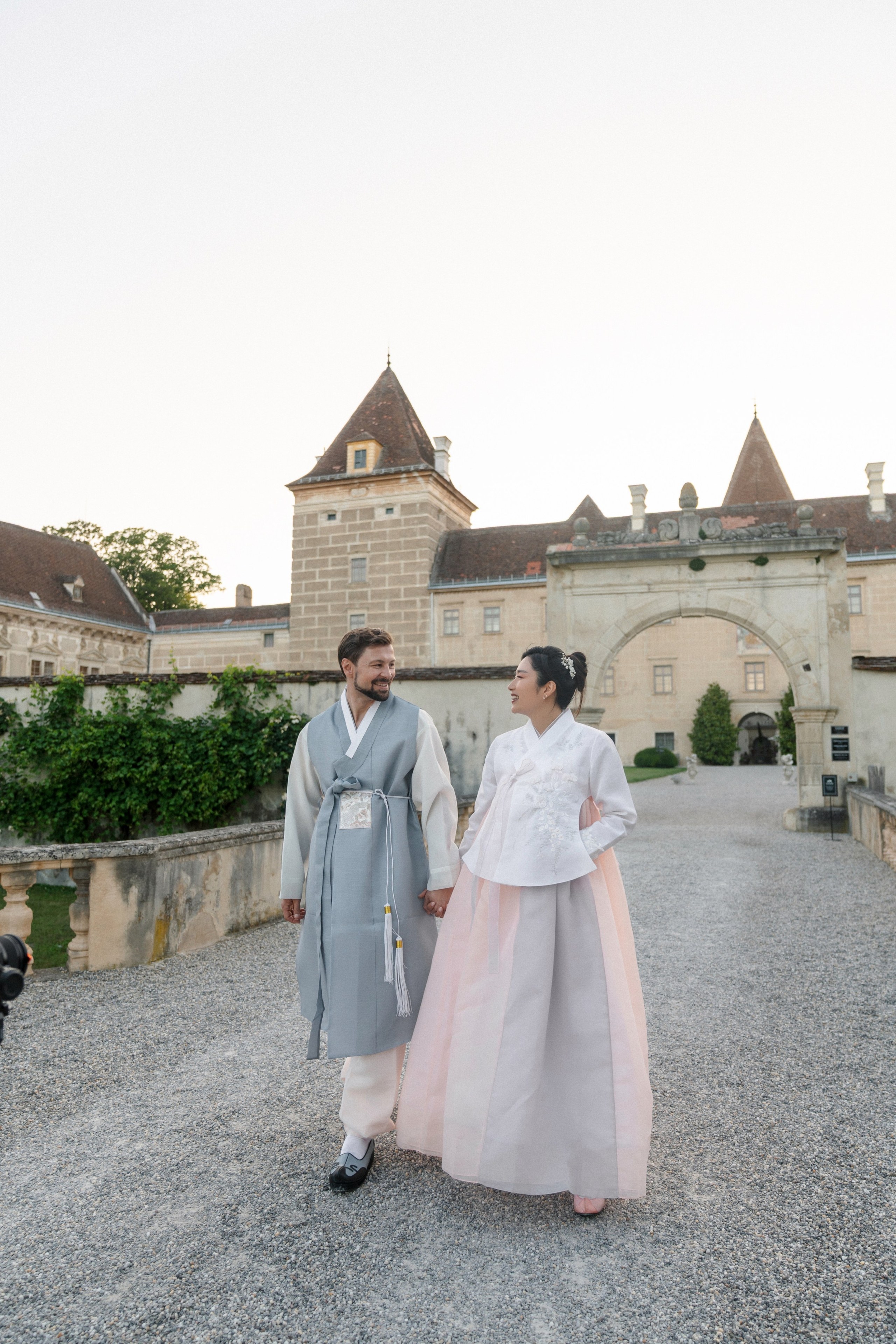 Susan & George · Wedding at Schloss Walpersdorf. Raw Studio: Capturing Elegant weddings accross Europe
