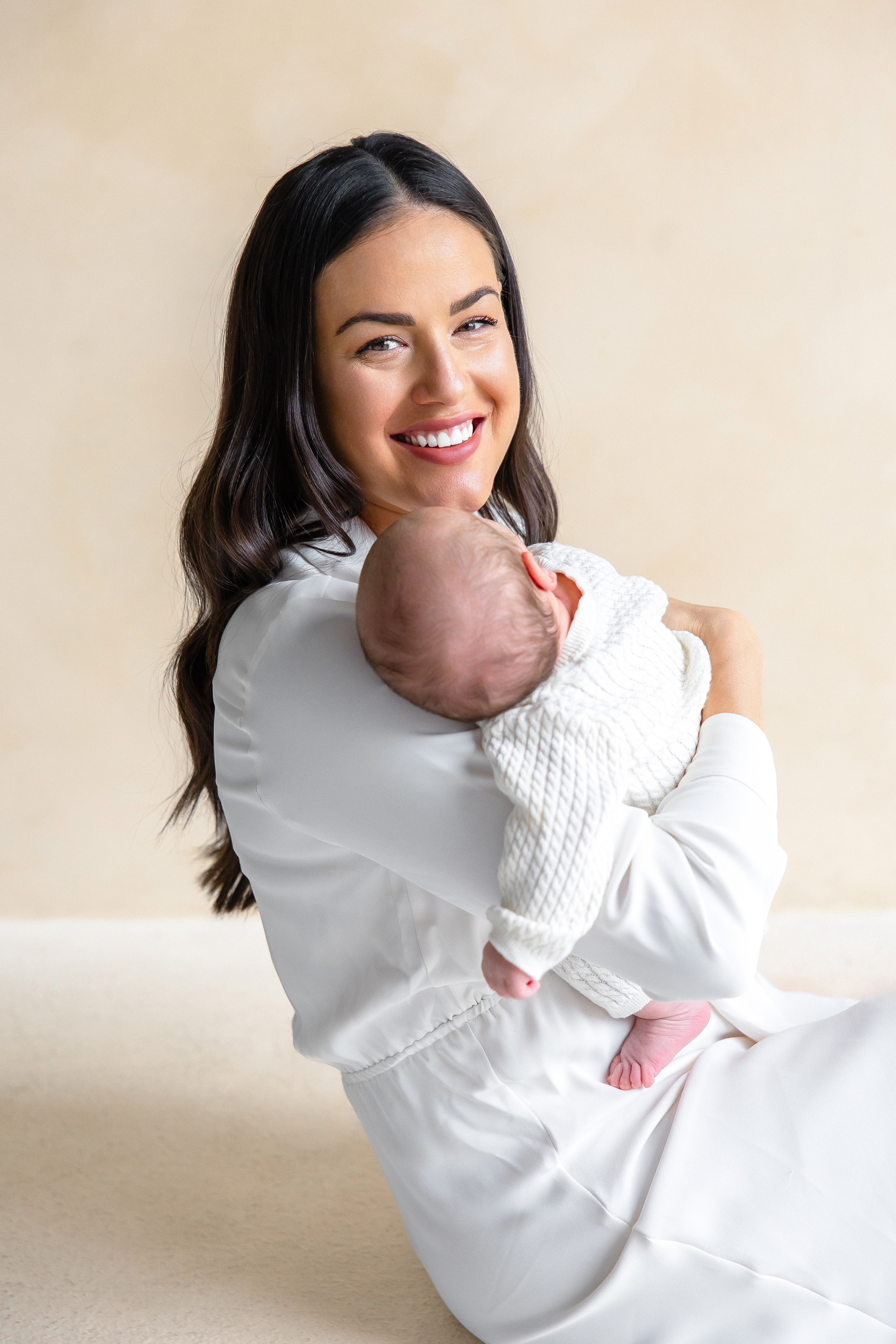 Minimalist newborn portraits Toronto