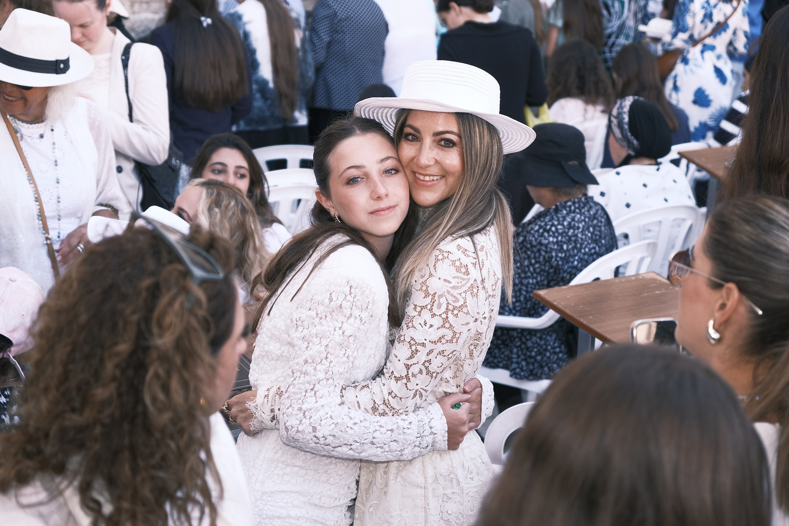 Middle East Photo Agency — Photography & Event Magnets — סוכנות צילום והדפסת מגנטים לאירועים