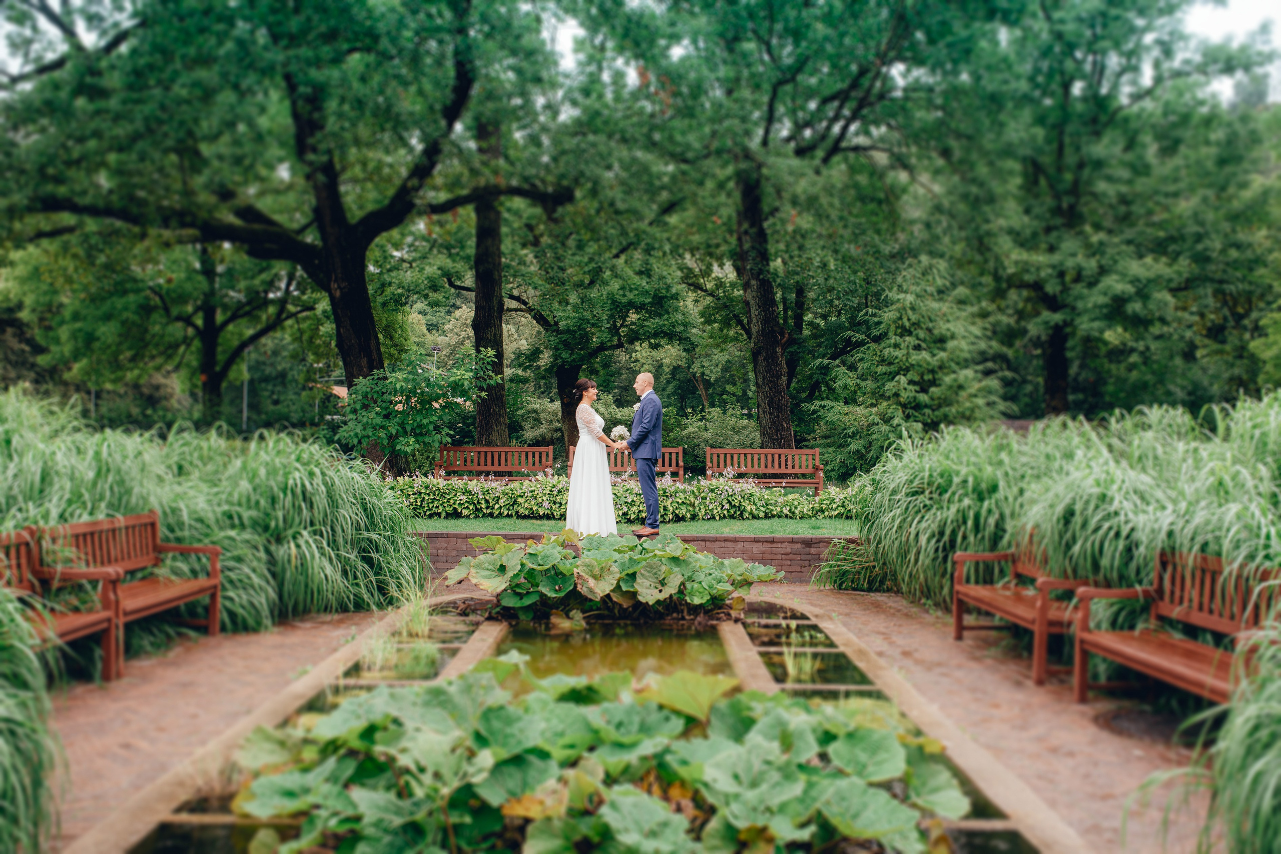 Vestuvių fotosesija, ceremonija, Vestuvių pasiruošimo fotografavimas. Vestuvių fotografas Vilnius Trakai kaina vestuvių fotografavimas fotografė personal.lt photogrpahy kainos jaunoji jaunikis nuotaka santuoka vestuvės, profesionali natūrali meninė reportažinė klasikinė fotosesija, vestuvių fotosesija gamtoje dvare
