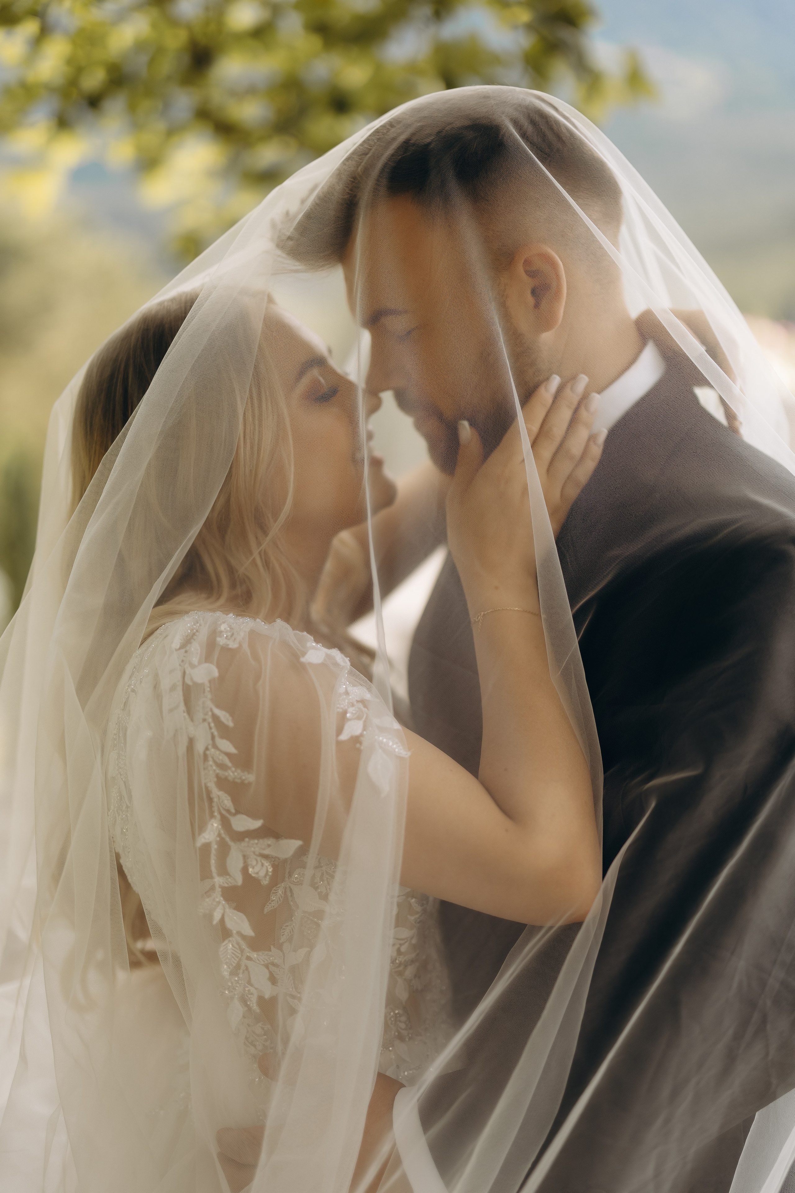 Ovidiu DRON Photographer — Fotograf de Nuntă și Evenimente în Suceava, România