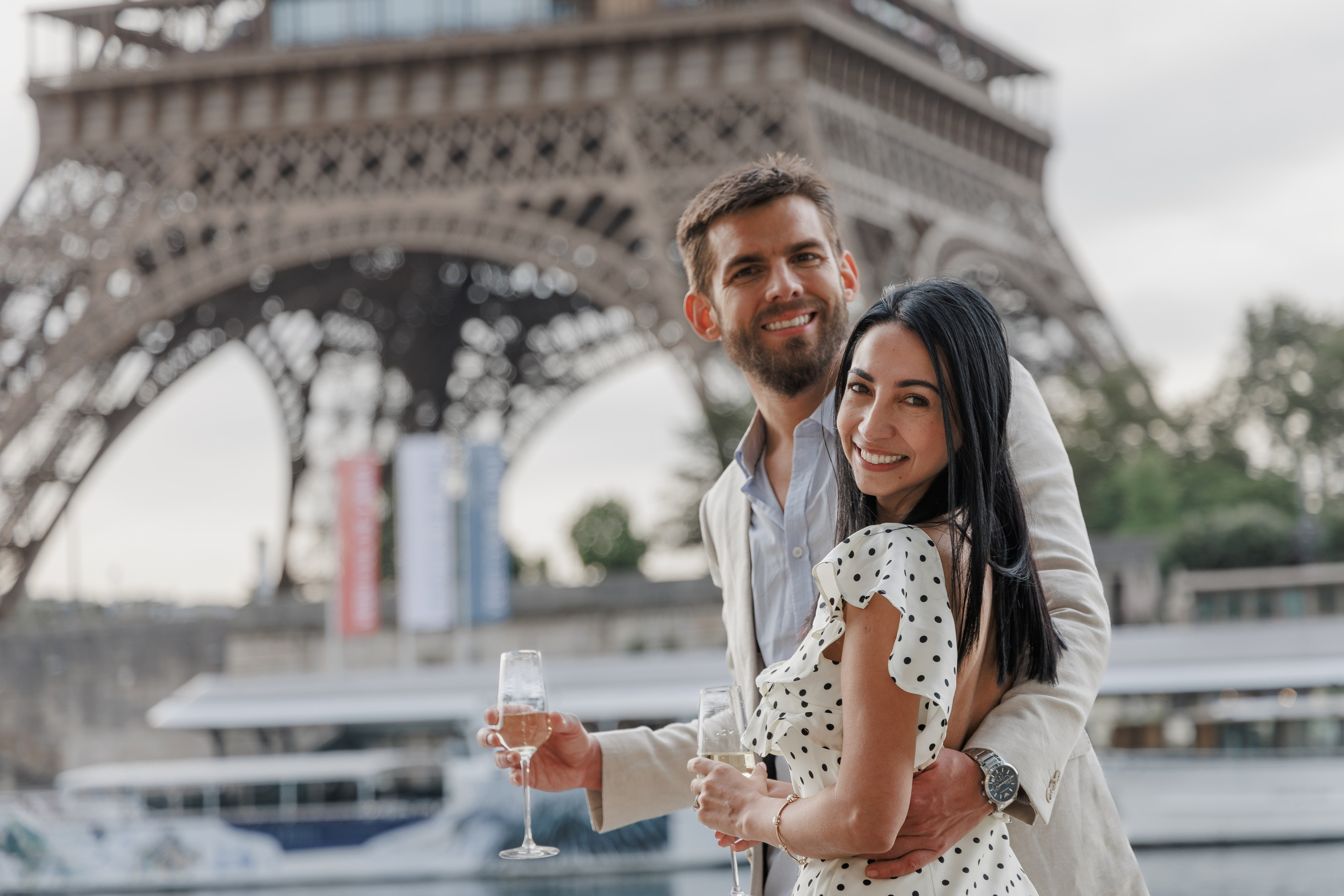 Top 7 Breathtaking Paris Elopement Locations. Photographe à Paris