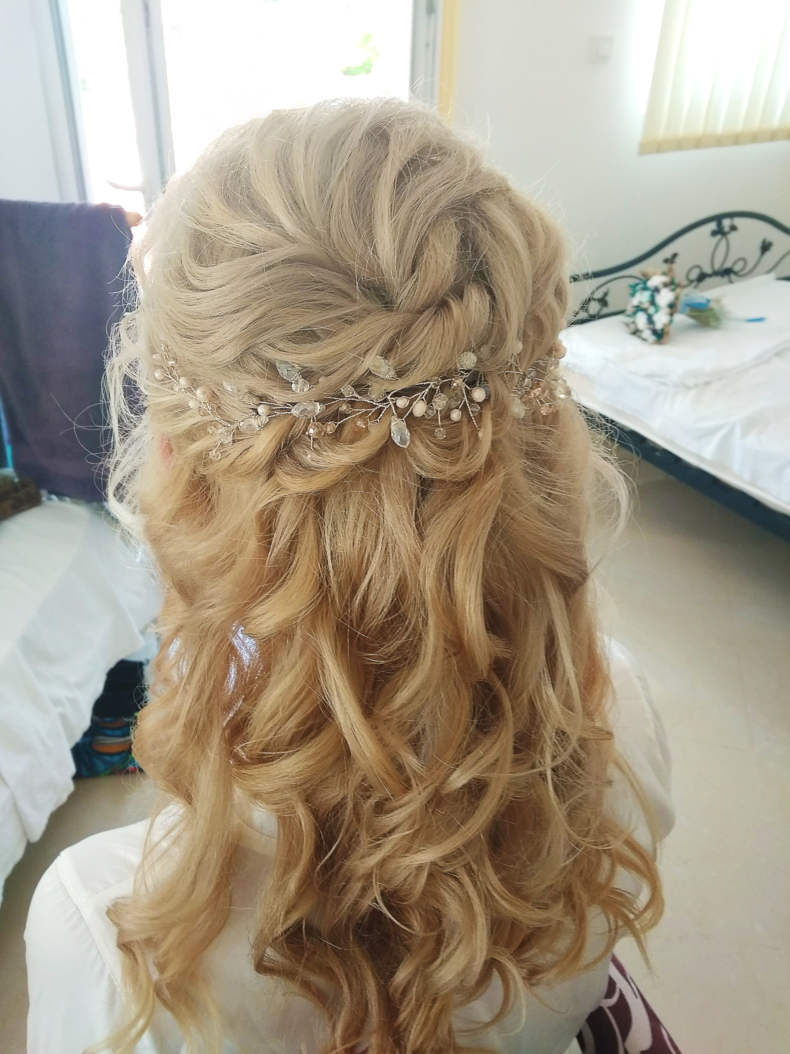 Hairdresser in Montenegro. Makeup artist and hairdresser in Montenegro Nadia Lia