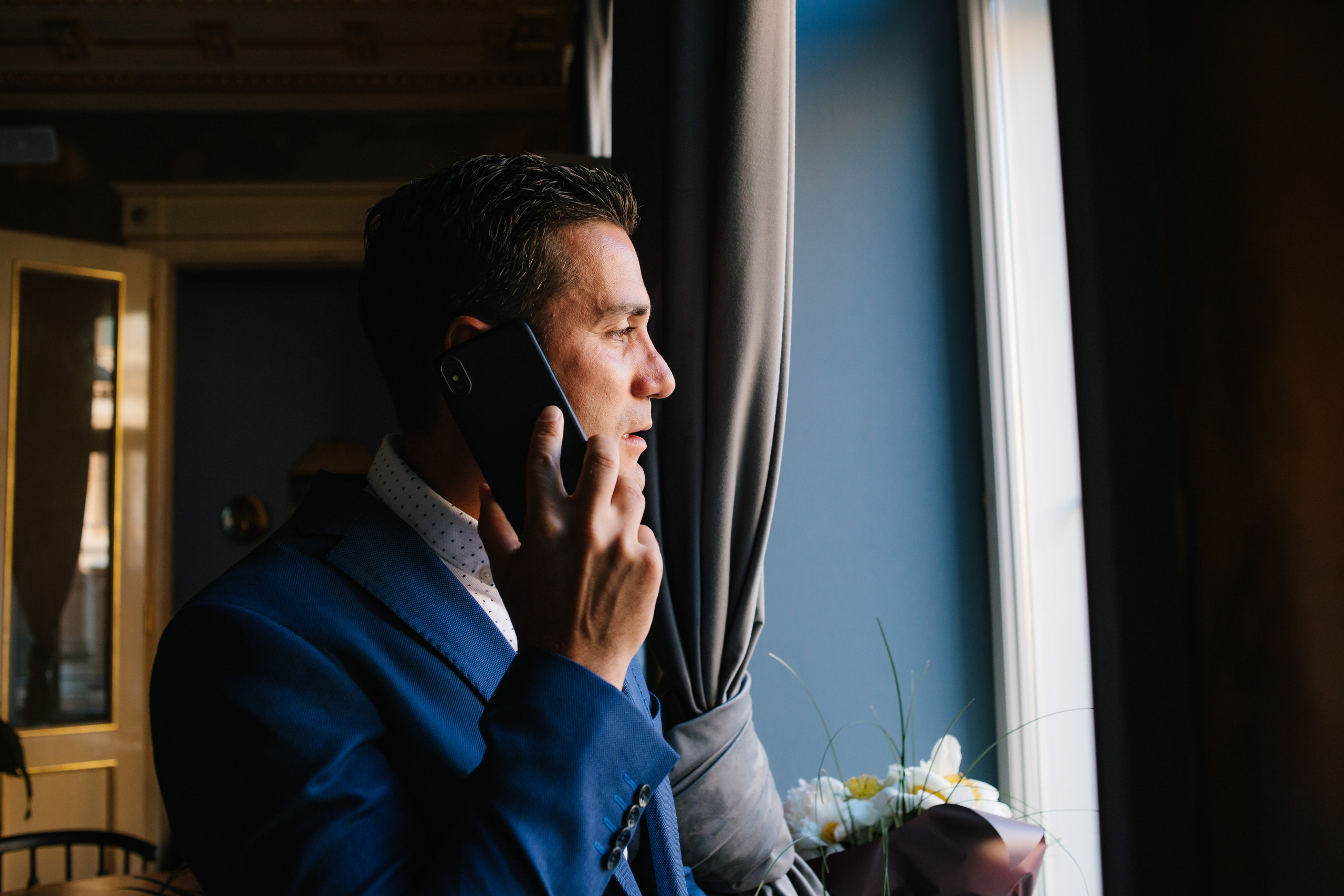 Photojournalistic-style. Portraits and photojournalistic photograph