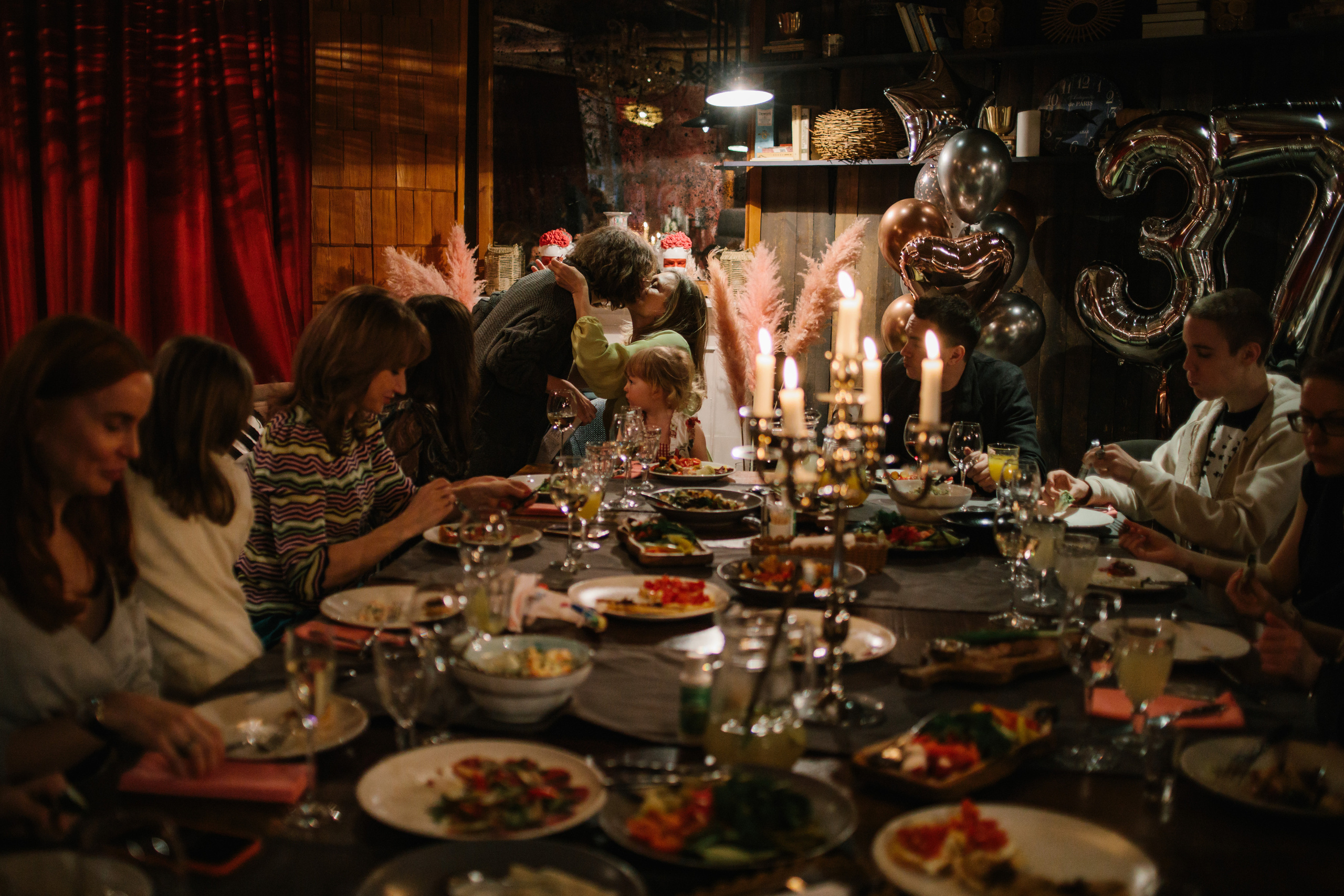 Photojournalistic-style. Portraits and photojournalistic photograph