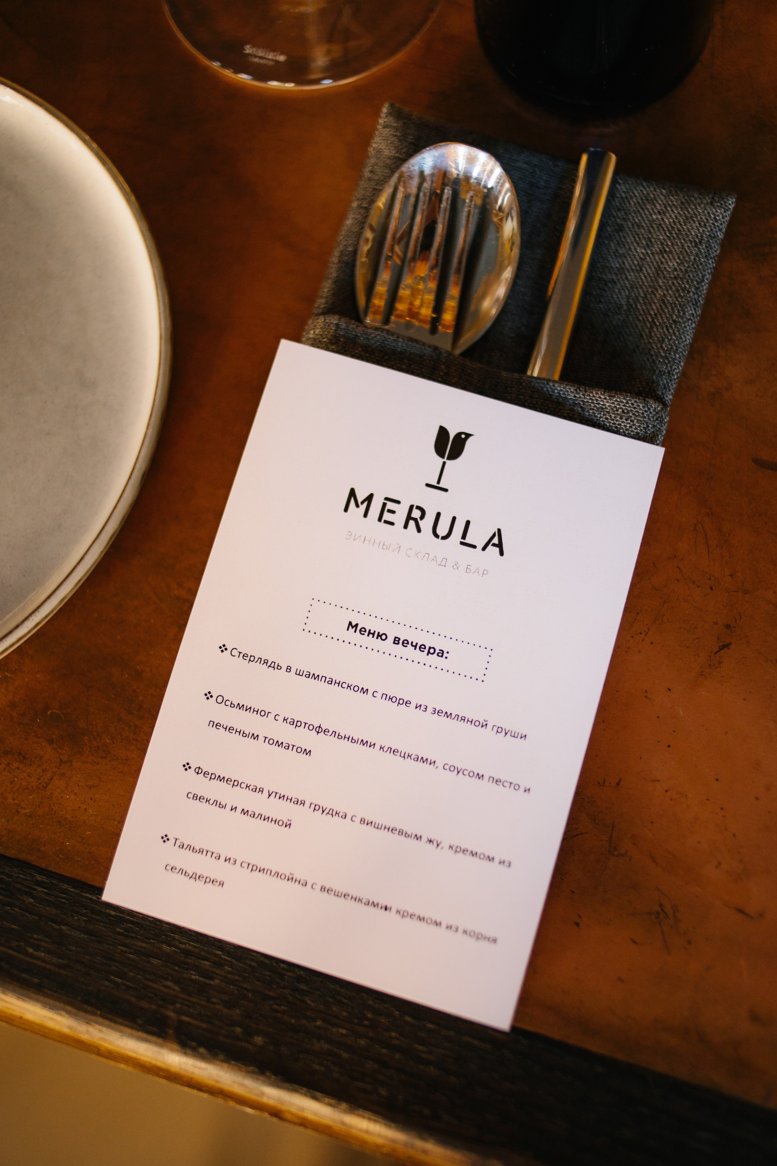 Photojournalistic-style. Portraits and photojournalistic photograph