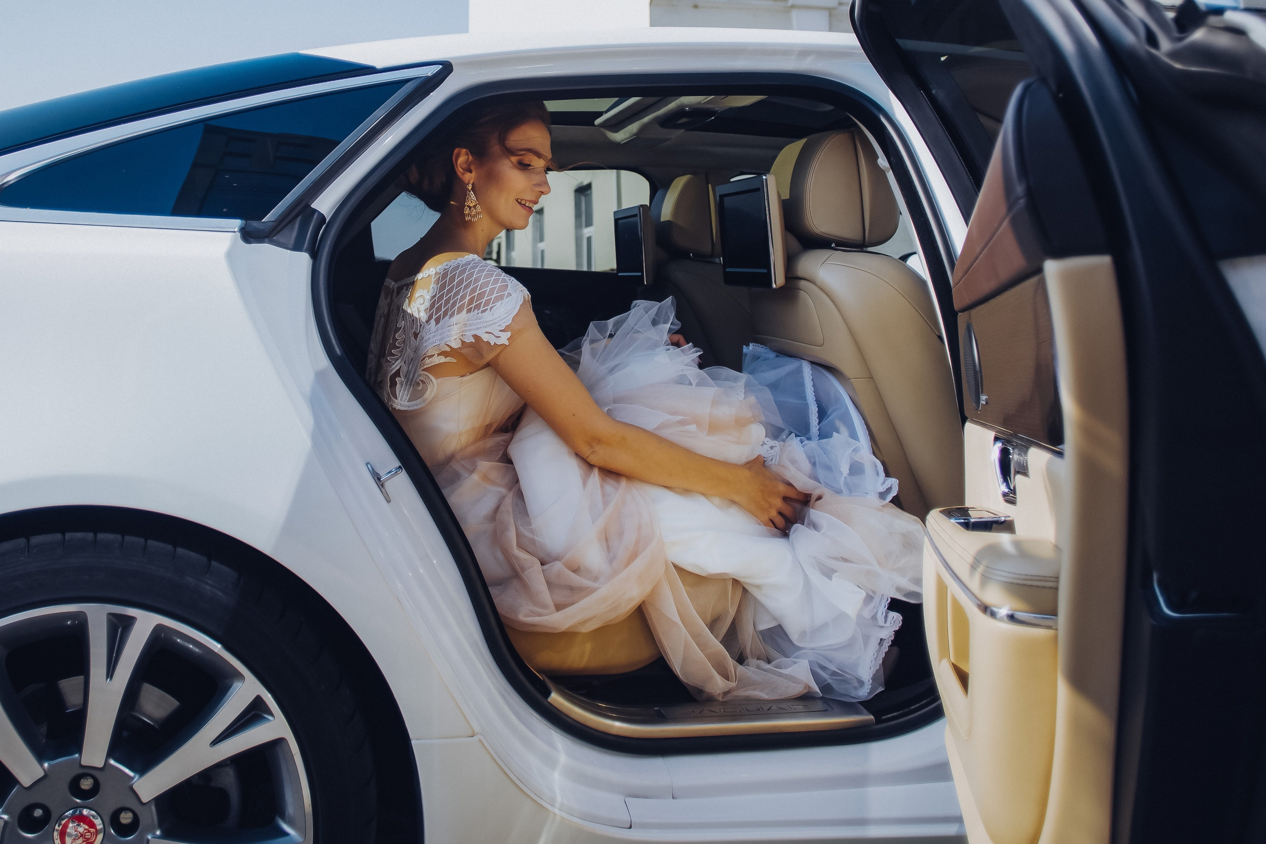 Photojournalistic-style. Portraits and photojournalistic photograph