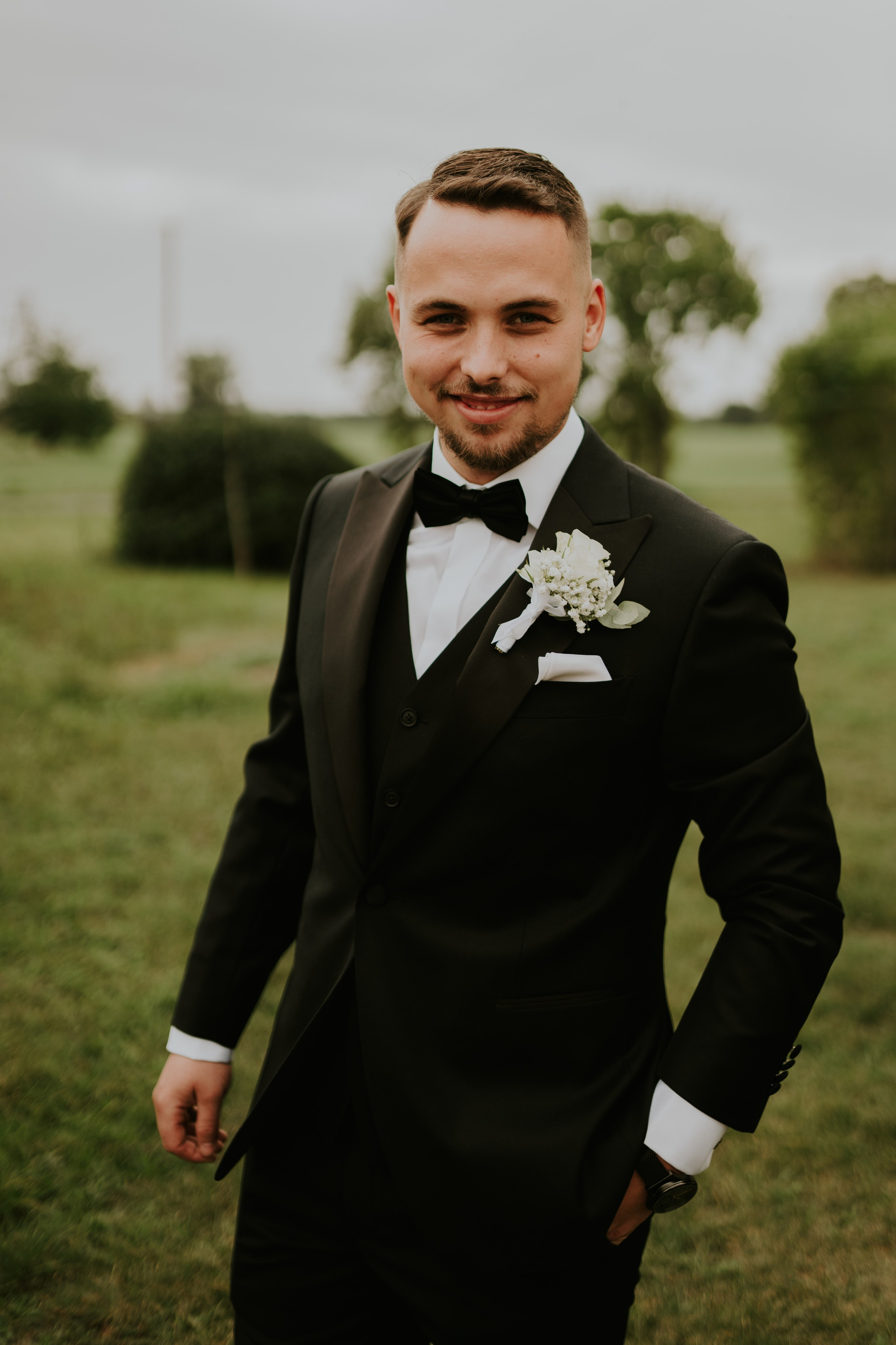 Trzy Drzewa: wspaniała uroczystość Wiktorii i Kamila. Karkowskafoto - fotografia miłości