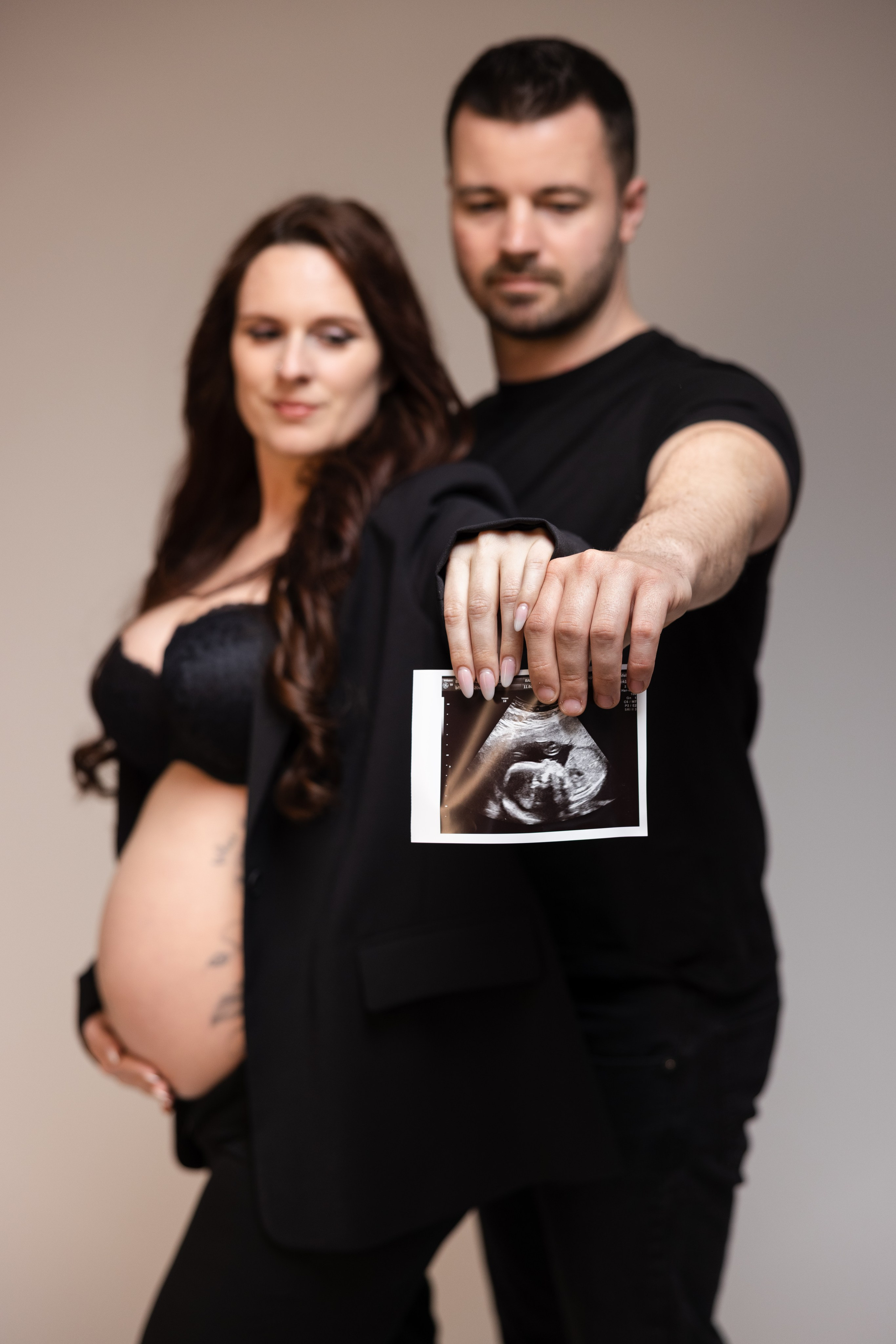 Babybauchshooting. Neugeborenenfotografie Pforzheim Katharina Jozic