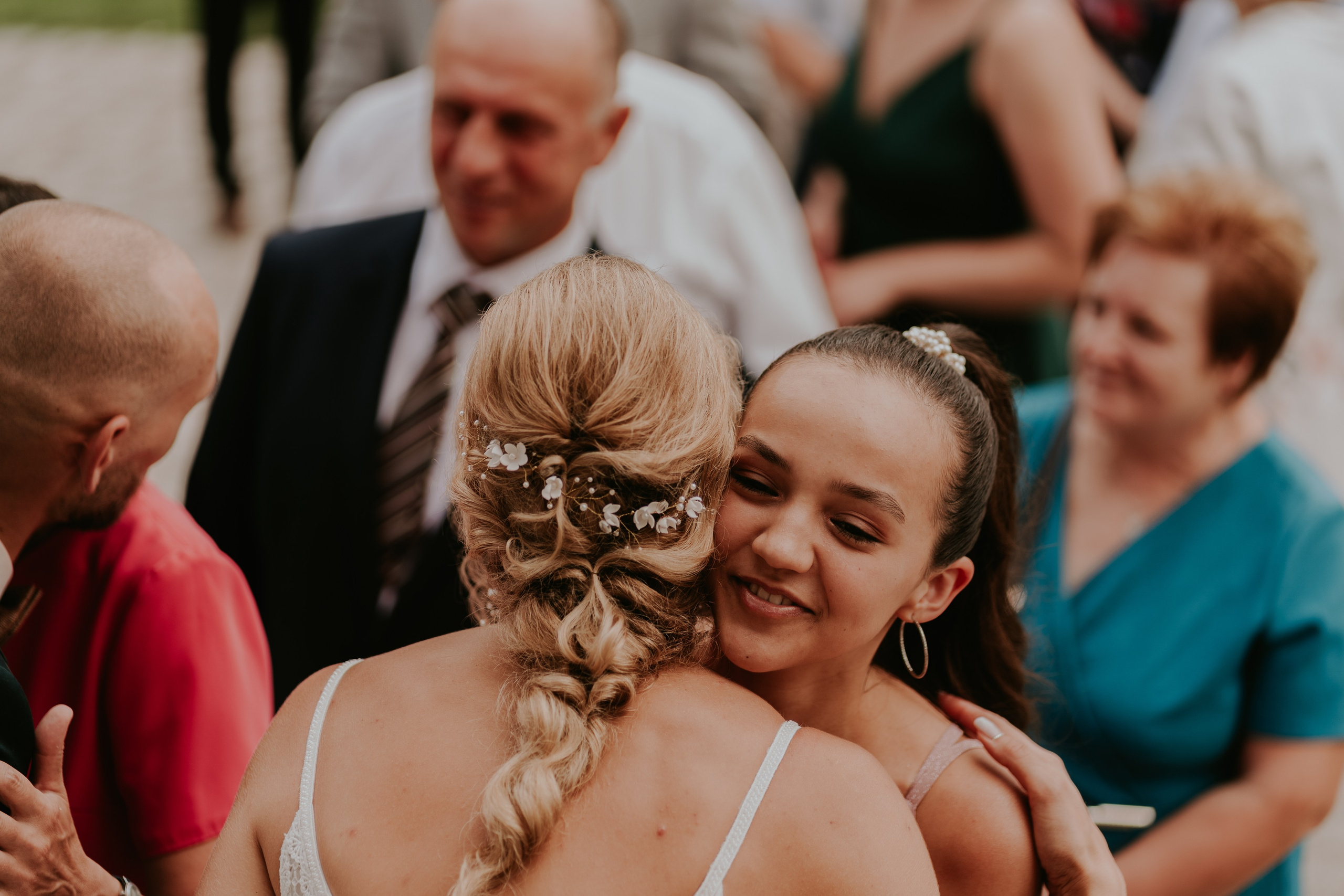 Dwór Wierzbno: plenerowy ślub pod wierzbą. Karkowskafoto - fotografia miłości