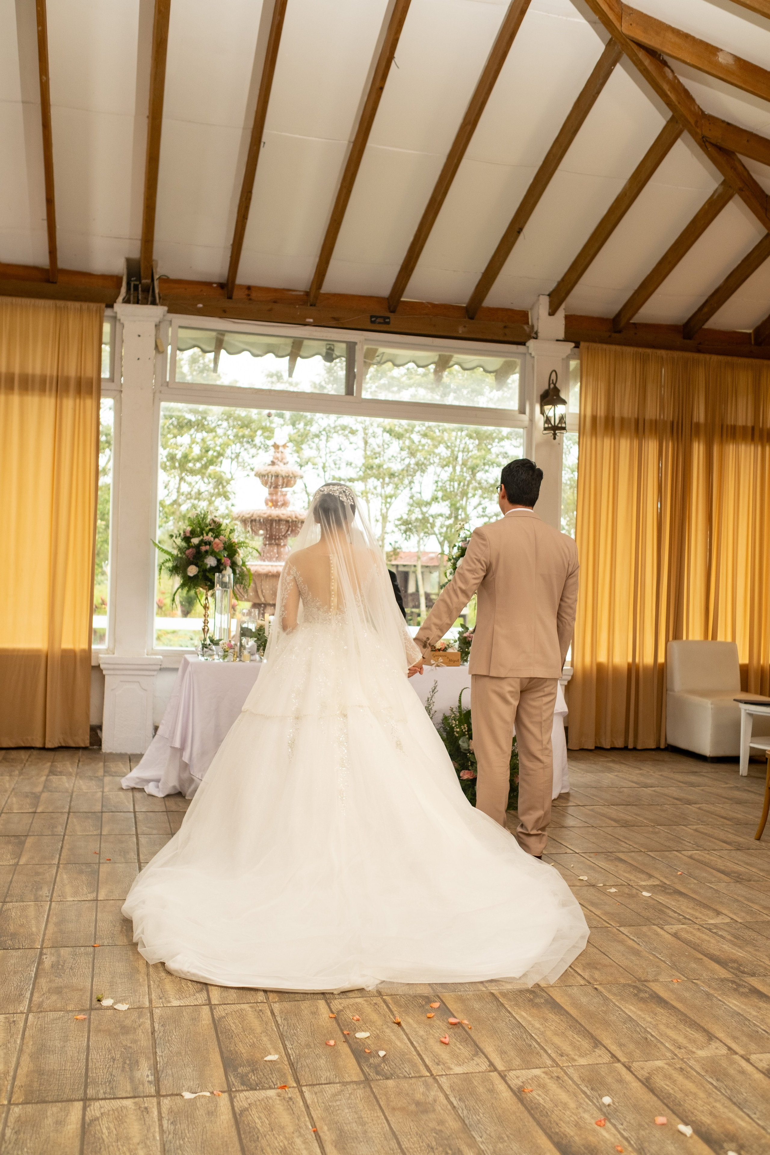 Abi & Gio. Daniel Brand | Fotografía de Bodas y Comercial en Honduras