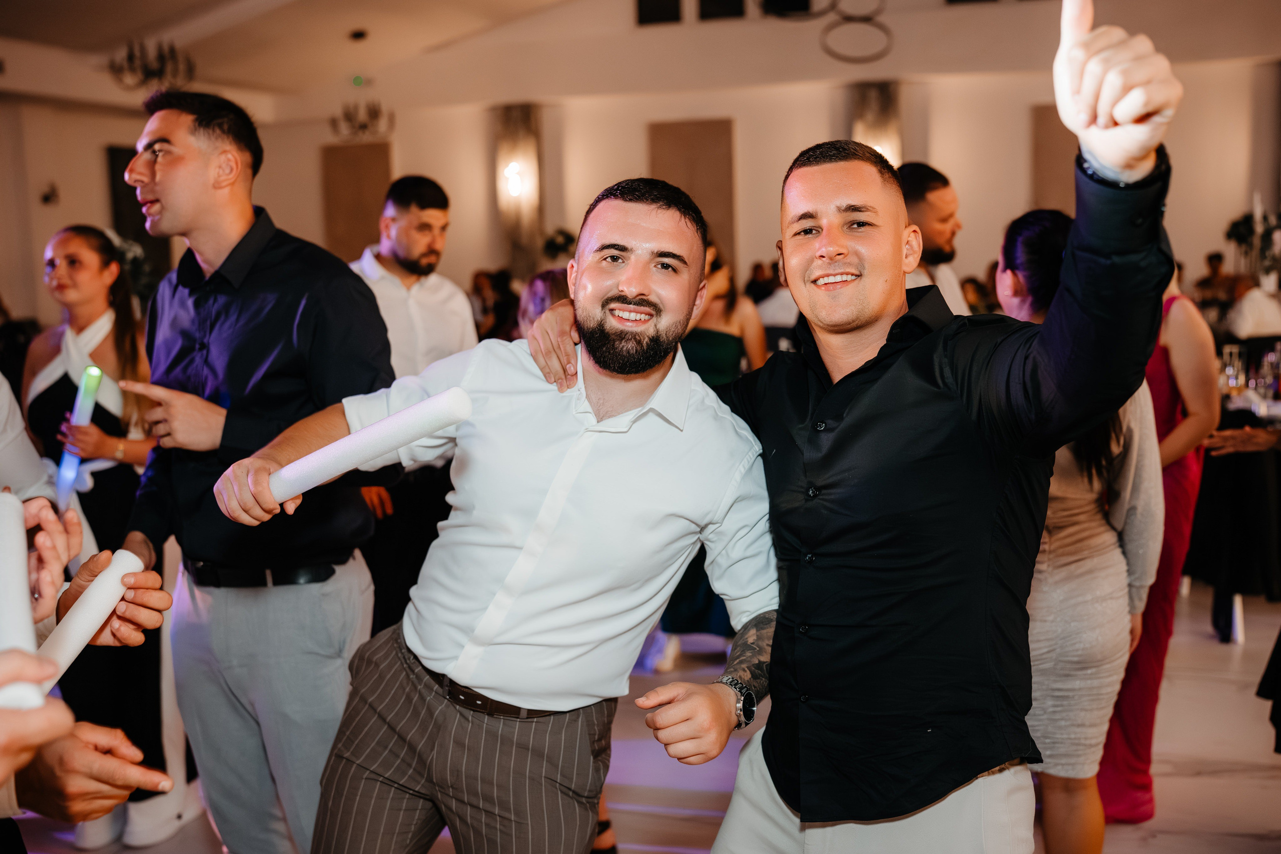 Catalina & Remus. Raw Studio. Fotograful tau de nunta!