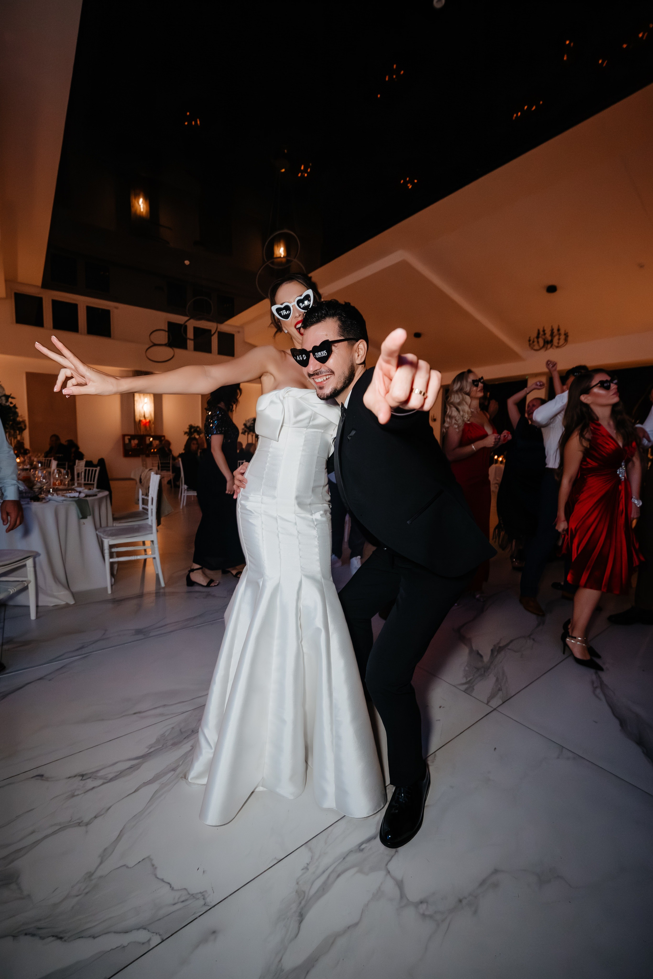 Povestea de nuntă a lui Anca și Dragoș în Bacău | Fotografie de Eveniment. Raw Studio. Fotograful tau de nunta!