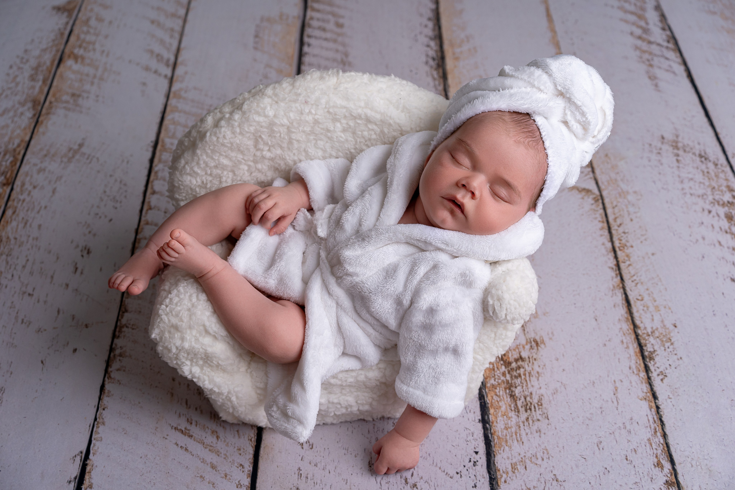 Neugeborenenfotos in Berlin – Studio oder bei Ihnen zu Hause