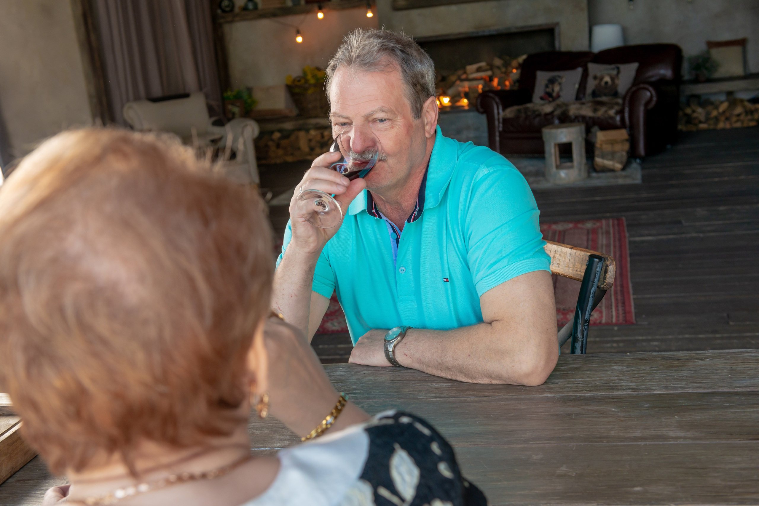 Photosession of a married couple in the studio. FOTÓGRAFO MÉXICO QUINTANA ROO
