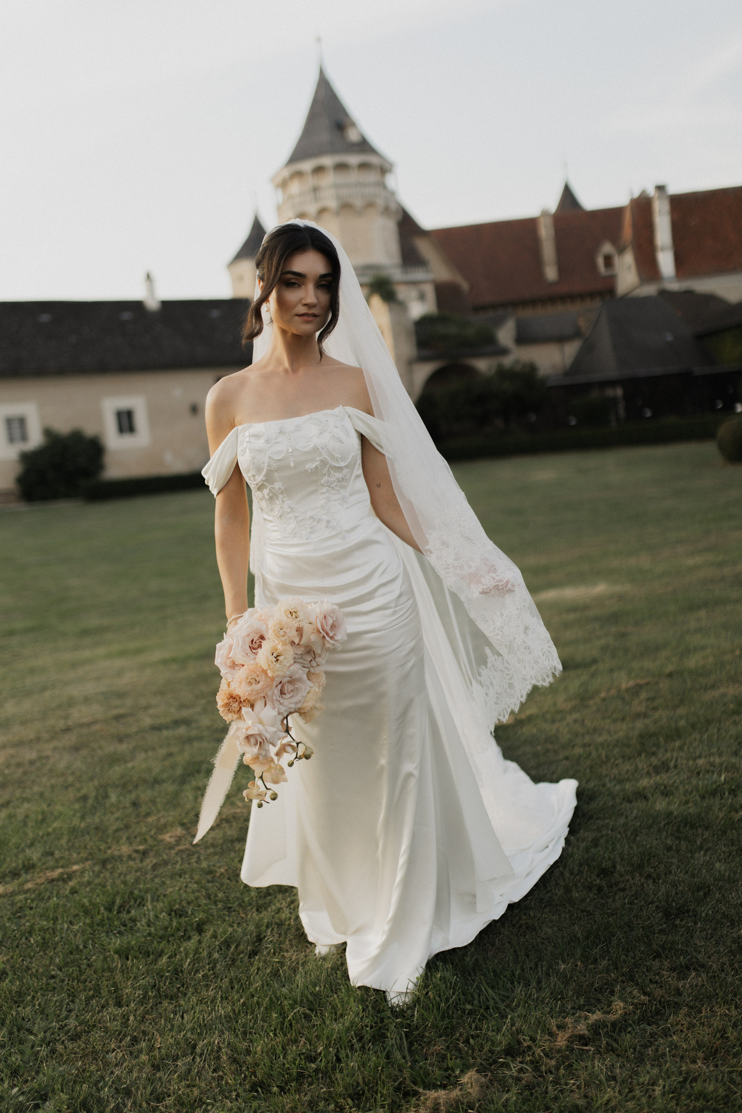 Elegant Castle Wedding in Austria | Alwin & Ruth’s Fairytale Celebration. Wedding photographer and videographer based in Timisoara, Romania