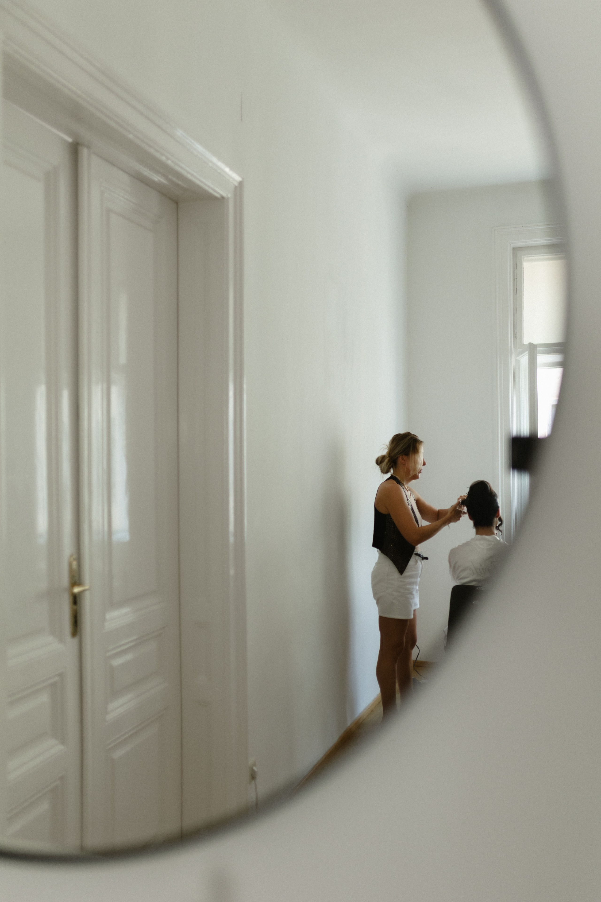 Elegant Castle Wedding in Austria | Alwin & Ruth’s Fairytale Celebration. Wedding photographer and videographer based in Timisoara, Romania