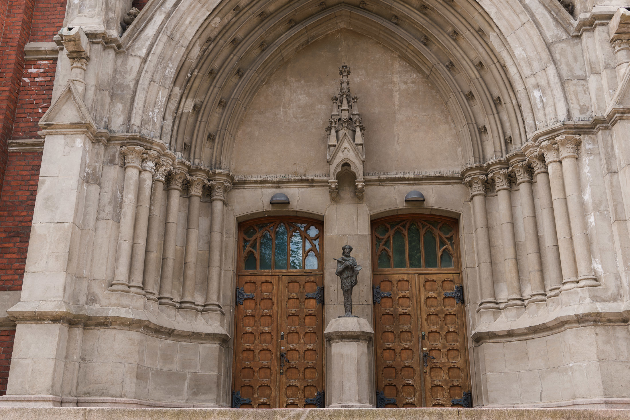 Kesähäät Käpylän työväentalo, hääkuvaus Helsinki