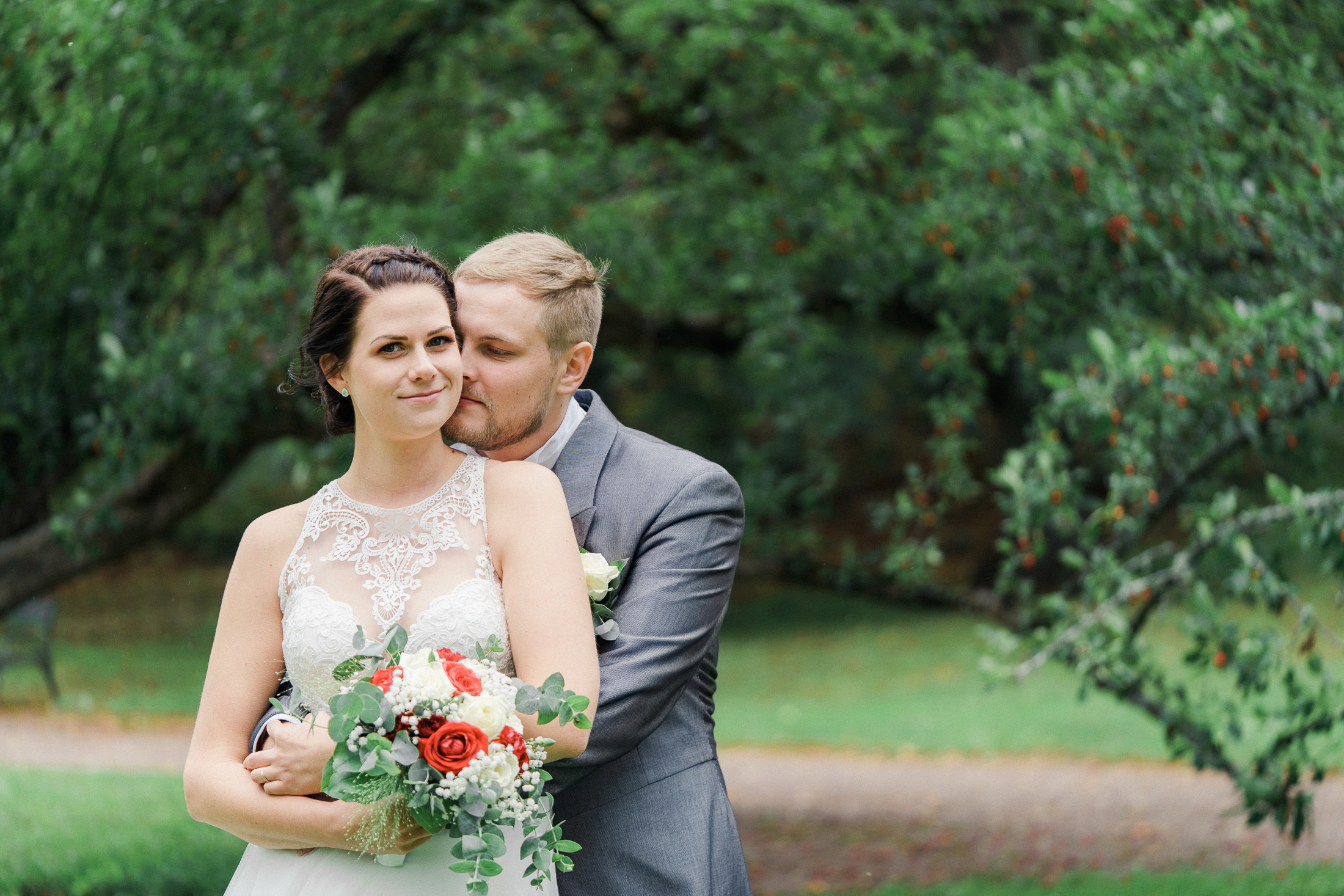 Hääkivaaja Helsingissä, vihkikuvaus Puotilan kappeli