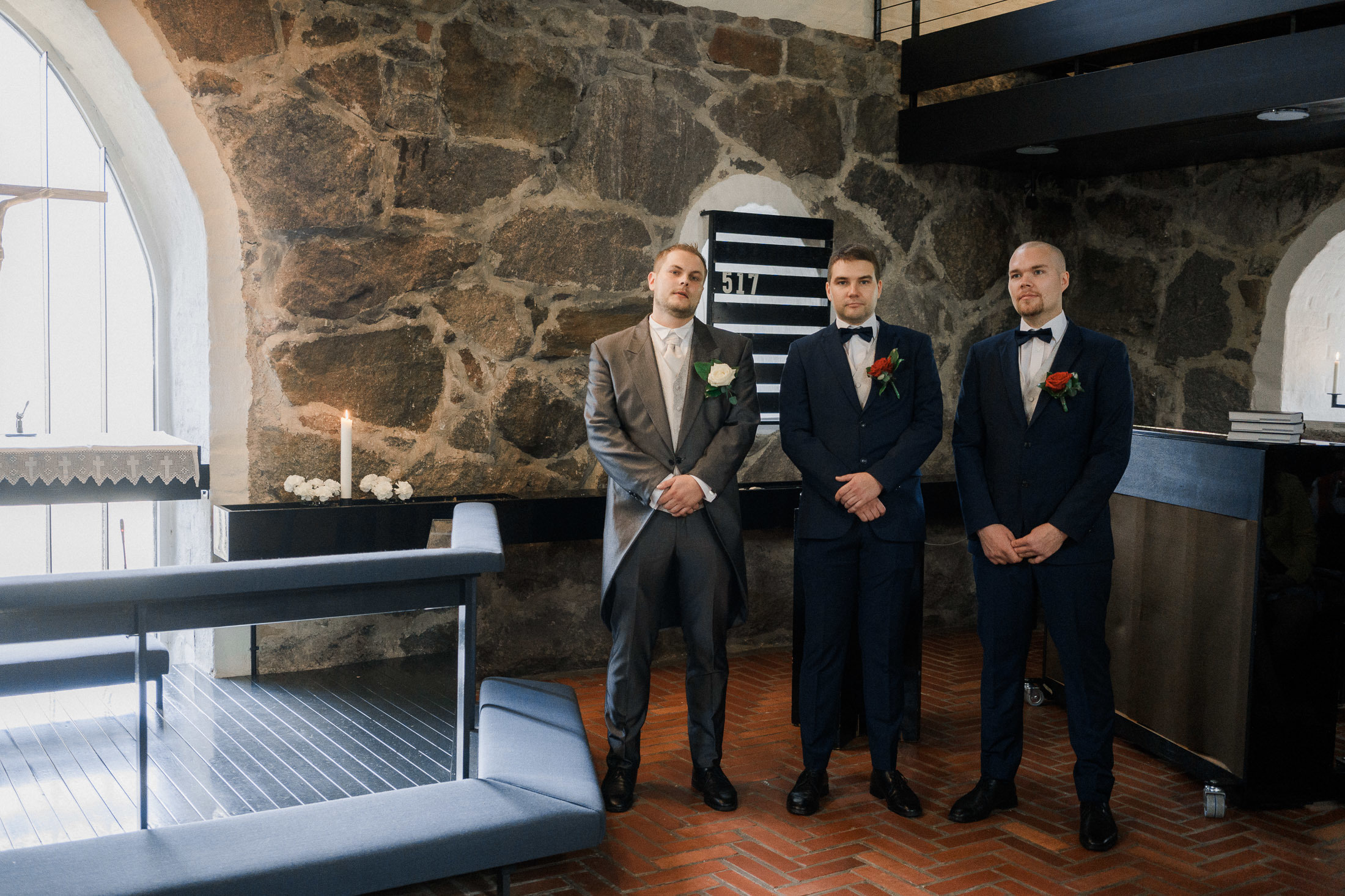 Hääkivaaja Helsingissä, vihkikuvaus Puotilan kappeli